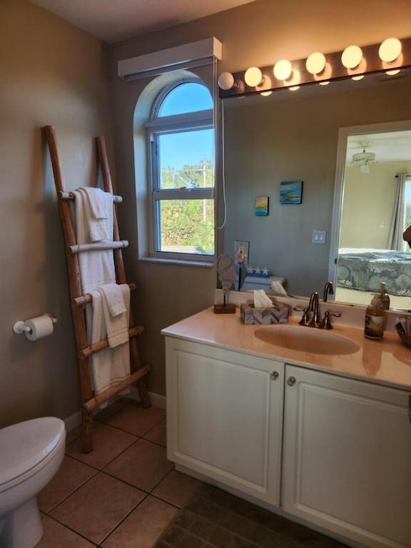 Renovated Spacious Beach House-Steps from the Beach!