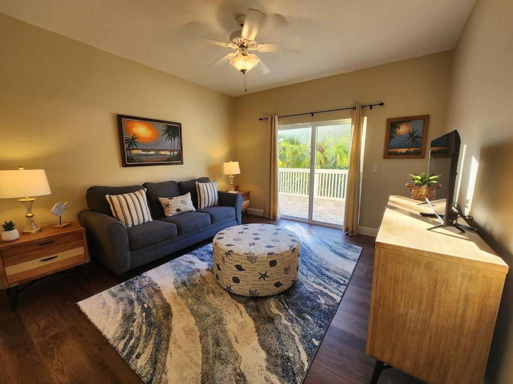 Renovated Spacious Beach House-Steps from the Beach!