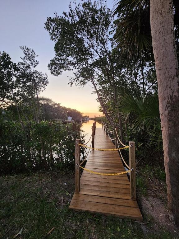 Renovated Spacious Beach House-Steps from the Beach!