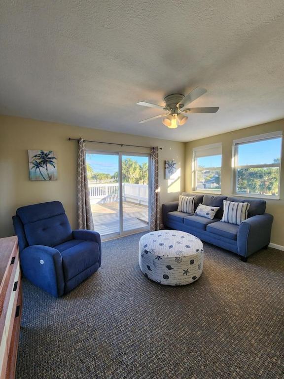 Renovated Spacious Beach House-Steps from the Beach!