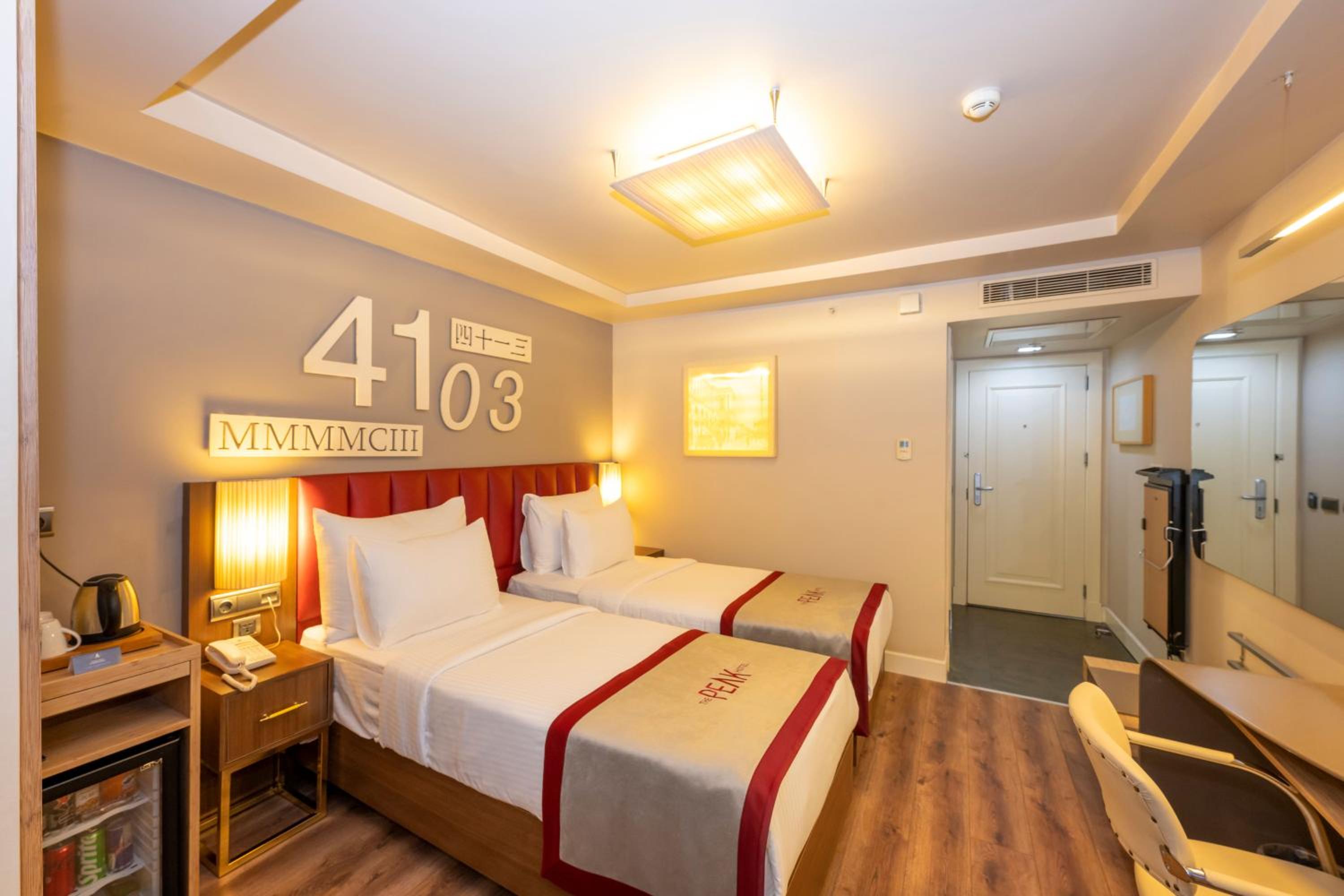 Ramada By Wyndham Istanbul Pera Taksim - Image 81
