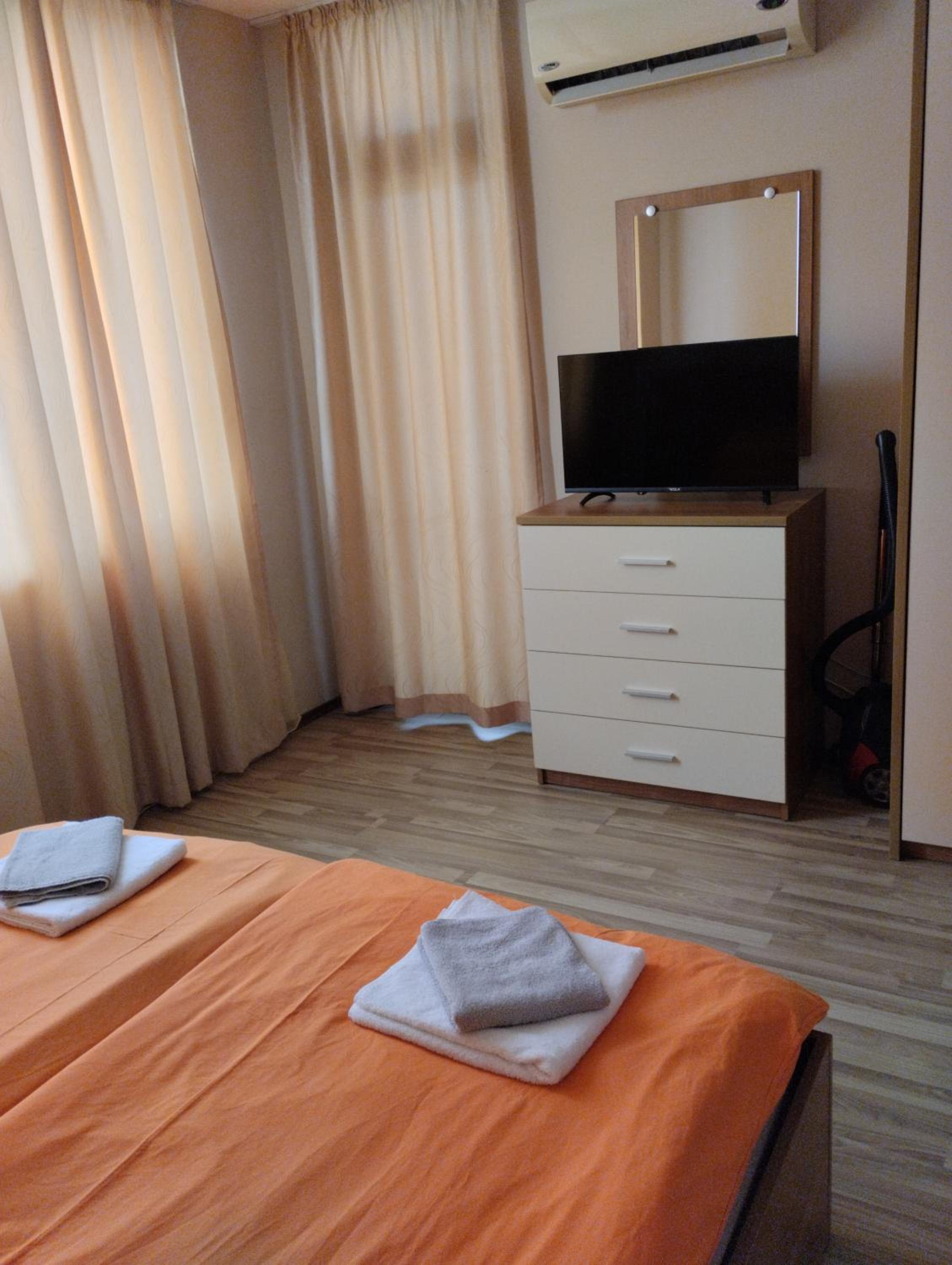 Victoria's apartments Nesebar view 5