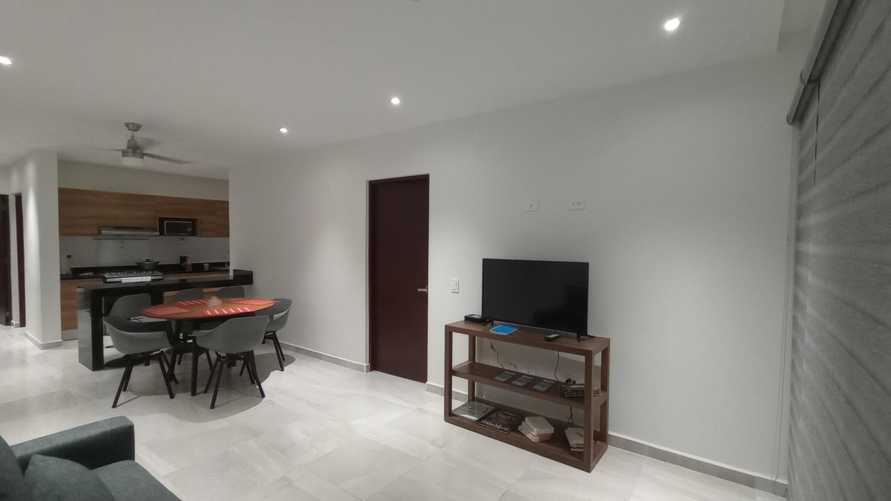 Excellent 2 bedroom condo with pool!