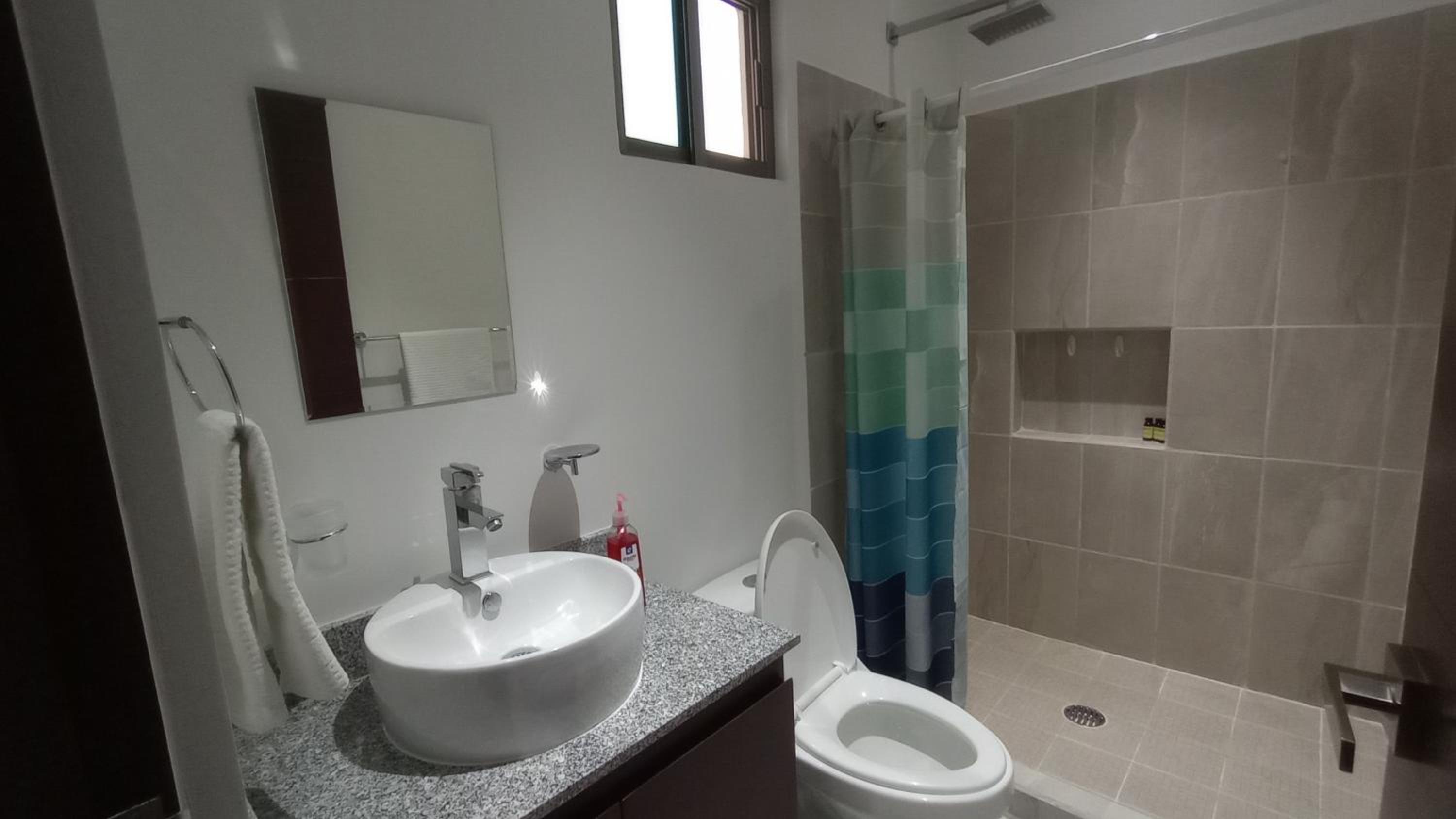 Excellent 2 bedroom condo with pool!