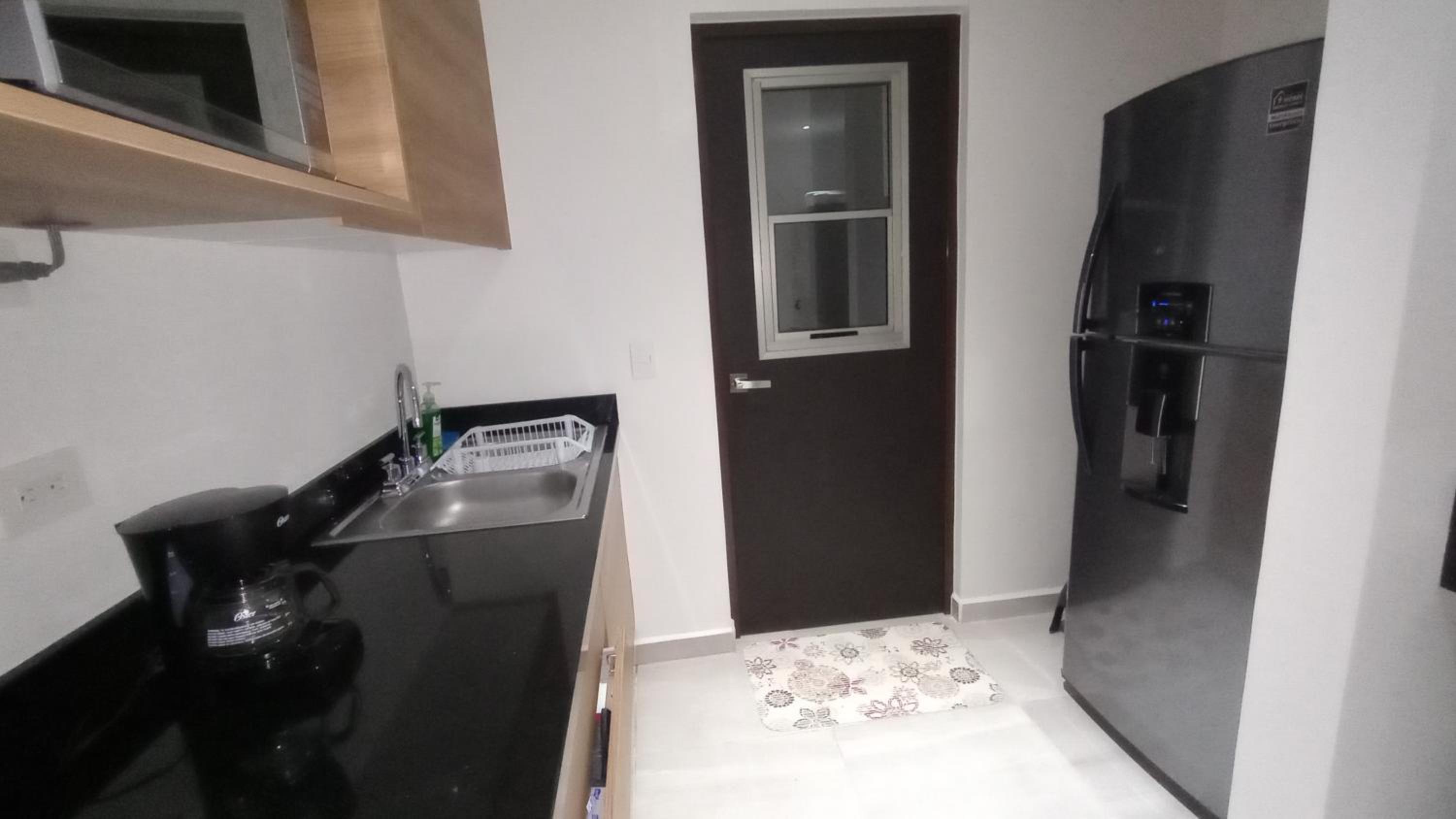 Excellent 2 bedroom condo with pool!