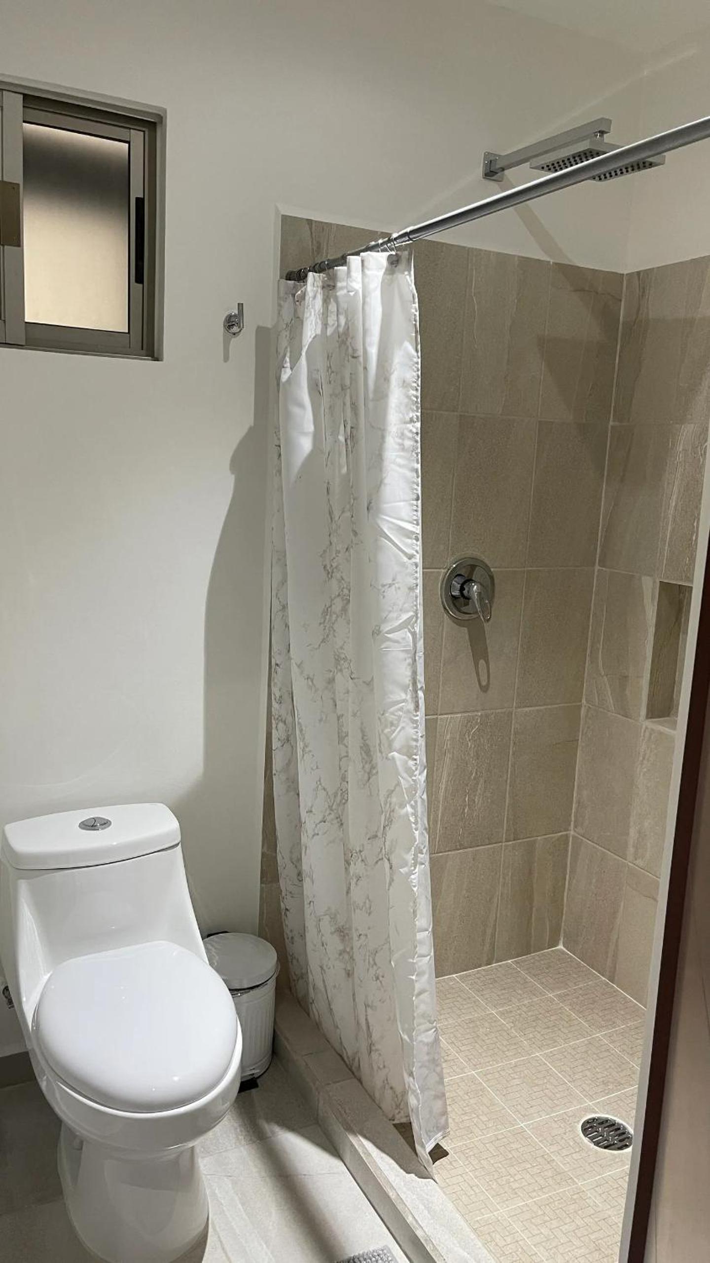 Excellent 2 bedroom condo with pool!