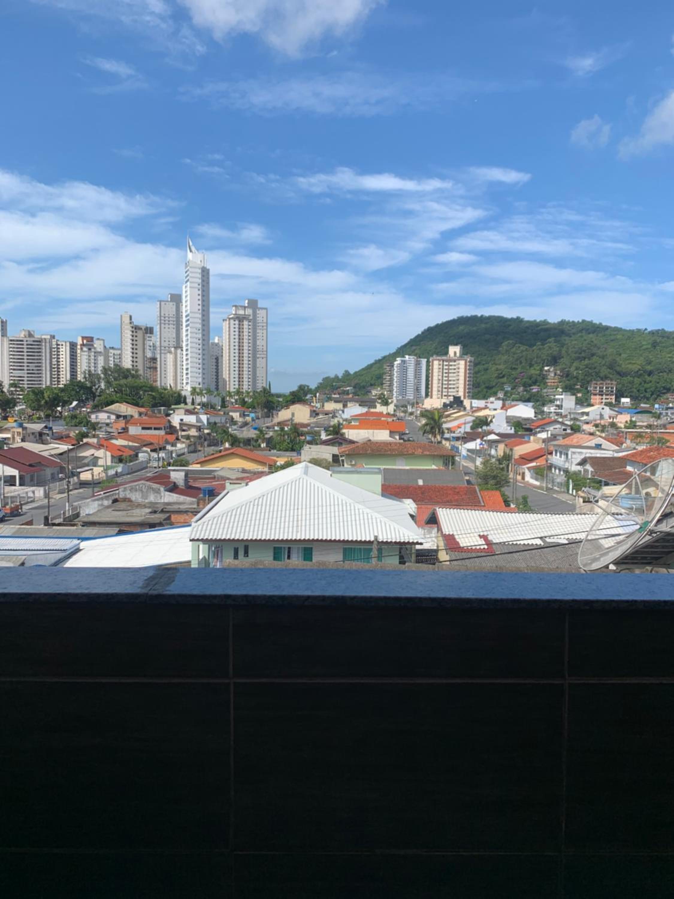 Casa 3 andares piscina e mesa de sinuca