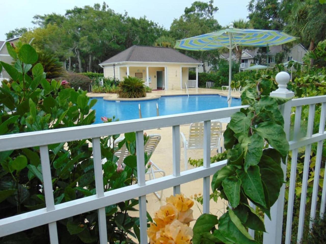W2 Ocean Walk Resort upstairs 2 bed king and two twins next to back pool view 2