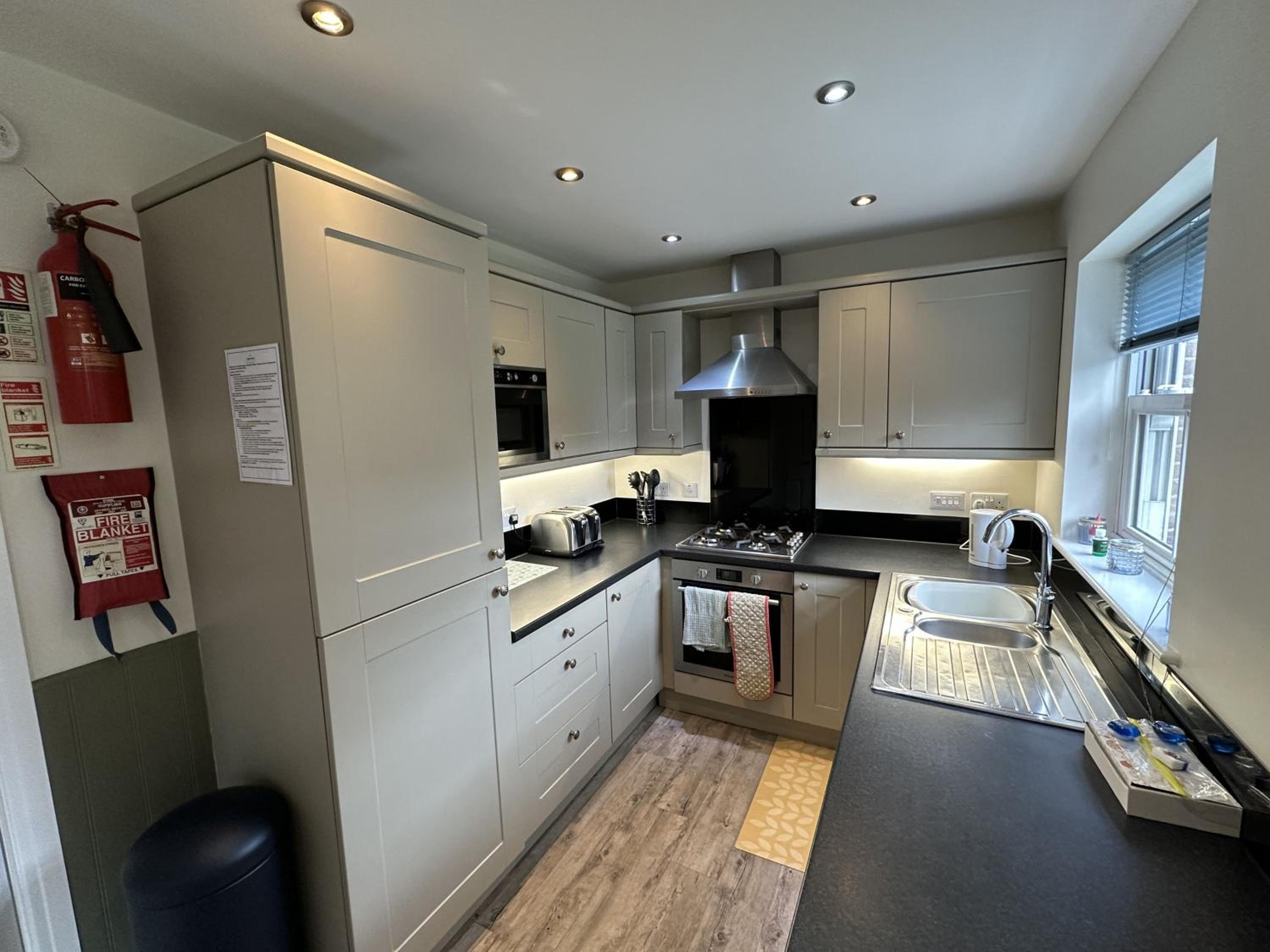 Dragonfly Cottage - Part of the The Bay Filey Holiday Village with pool, gym and direct beach access, pub, restaurant, tennis and meadows walks