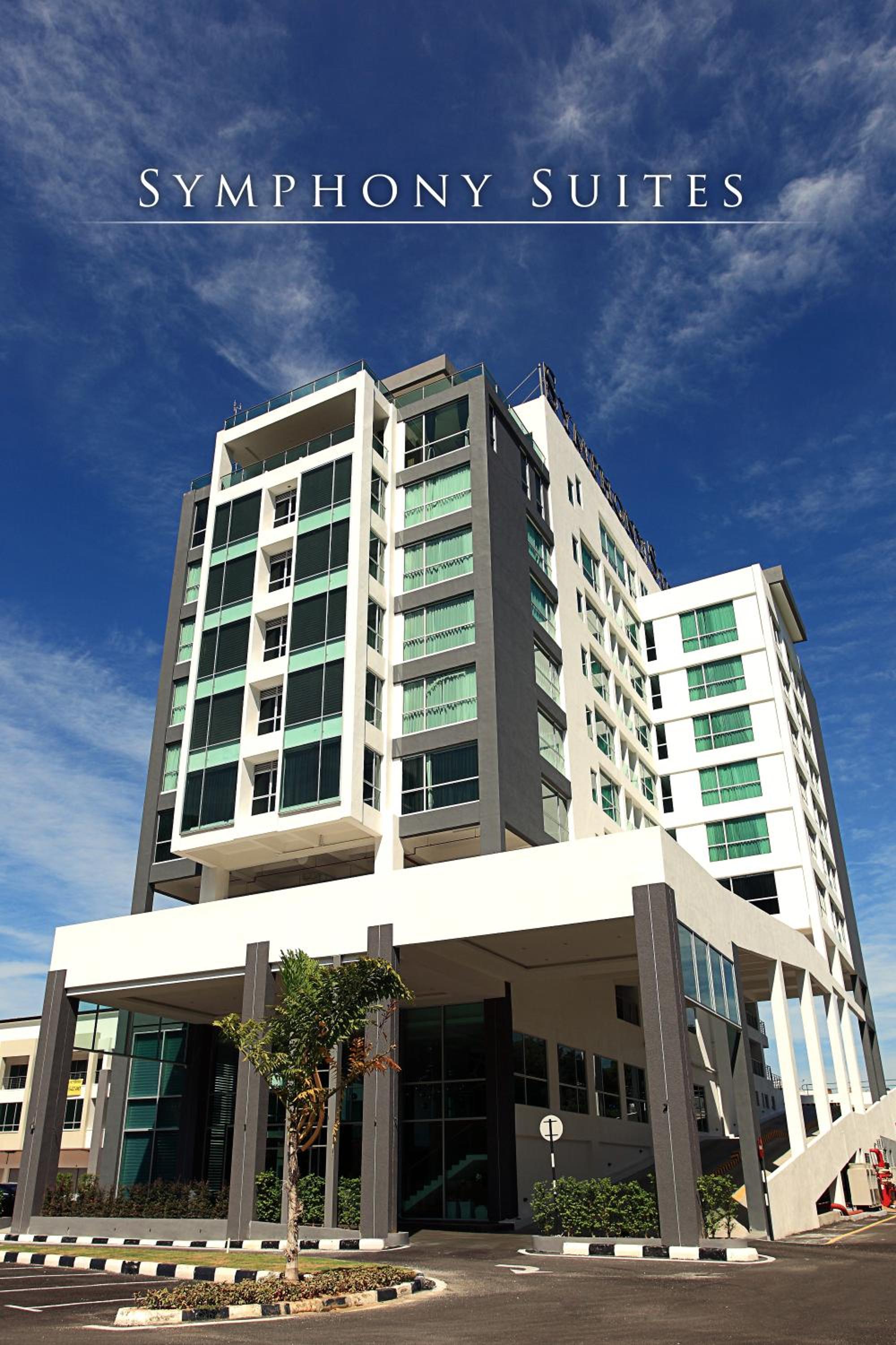 Hotel Symphony Suites Hotel - Image 1