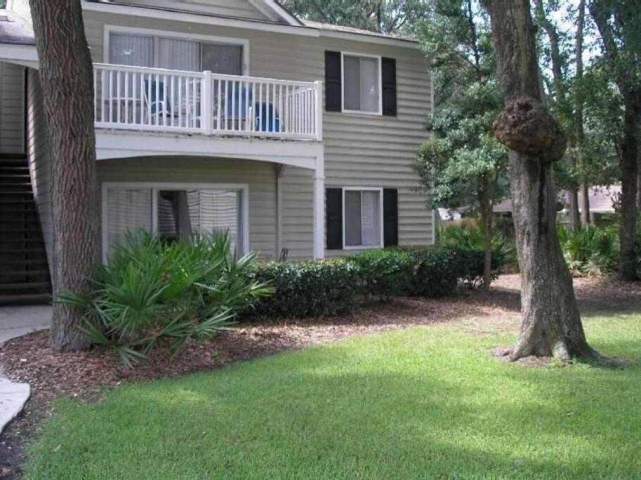 A16 Ocean Walk 1 bdrm sleeps 5 next to pool upstairs unit two full size beds full kitchen view 3