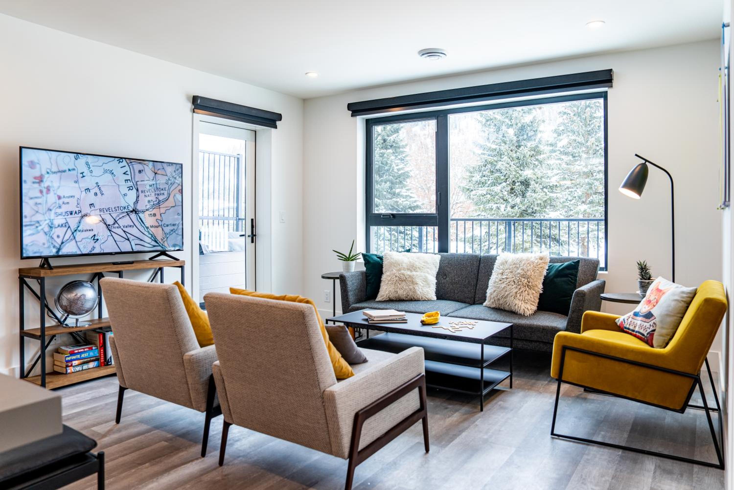 Hotel Revel In The Stoke By Revelstoke Vacations