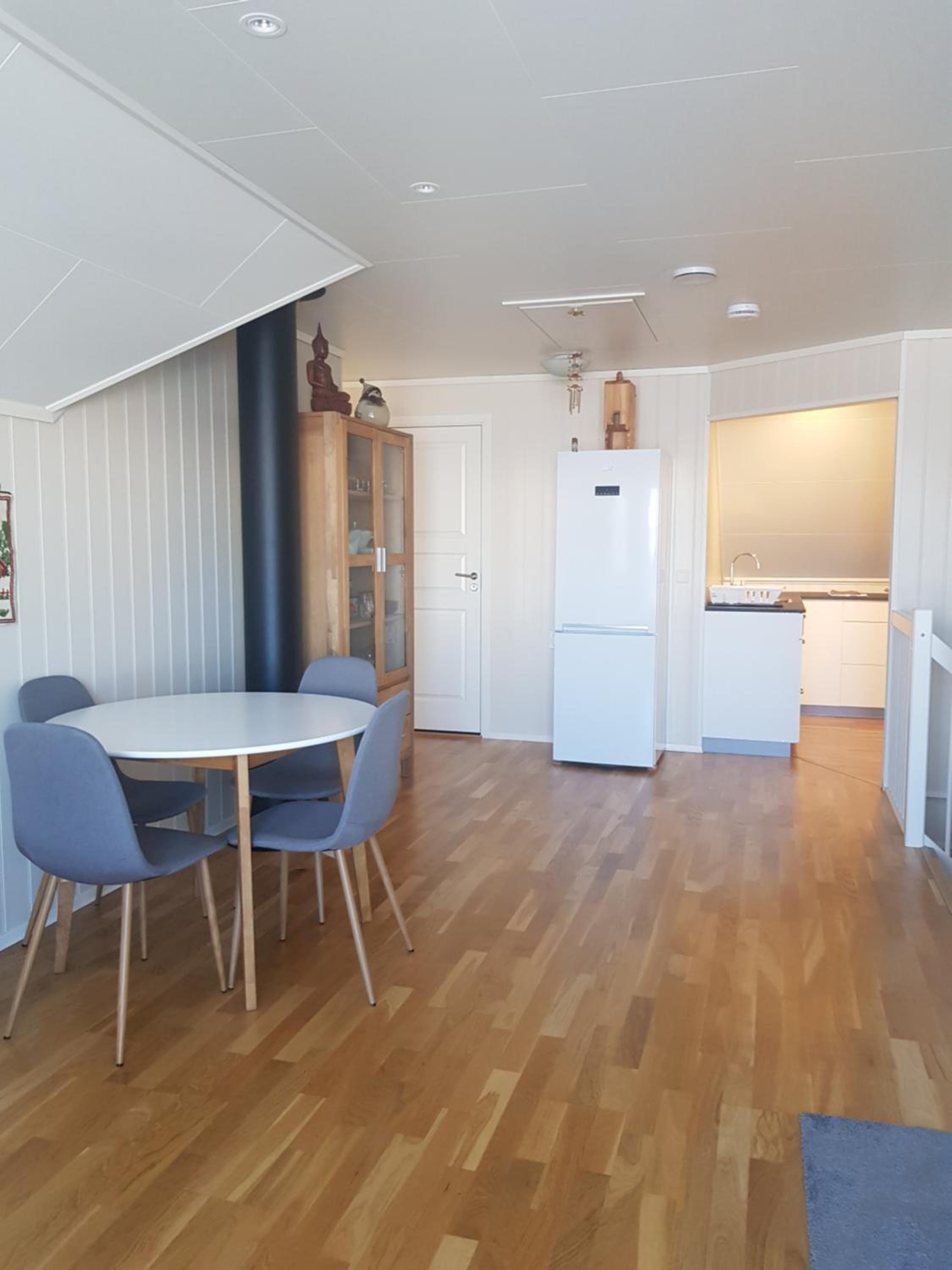2 Bedrooms Apartment in Sommarøy Island