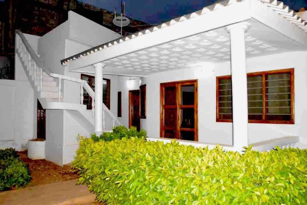 Gloryphil House