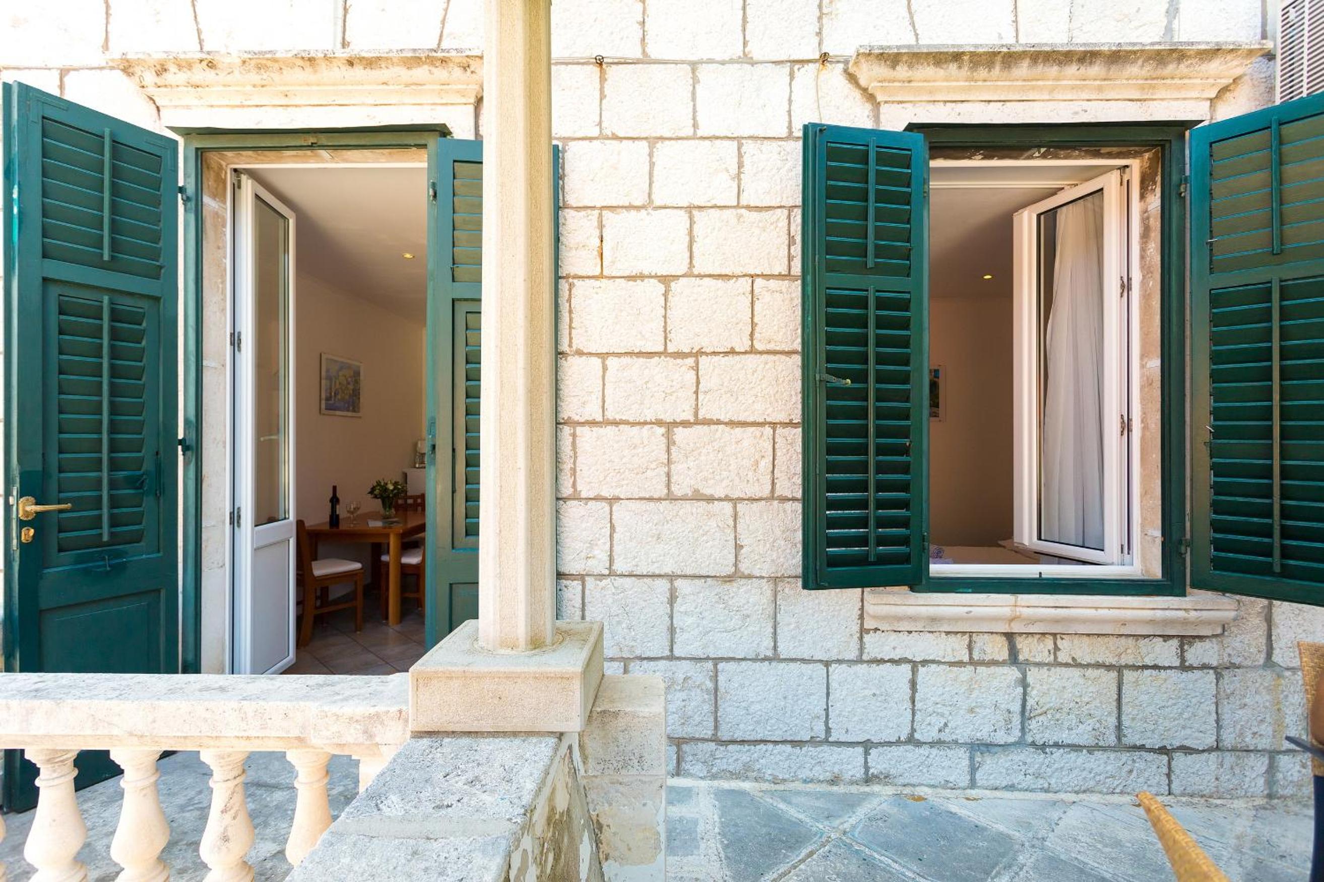 Apartment& Room Lukre / Apartment Lukre with terrace