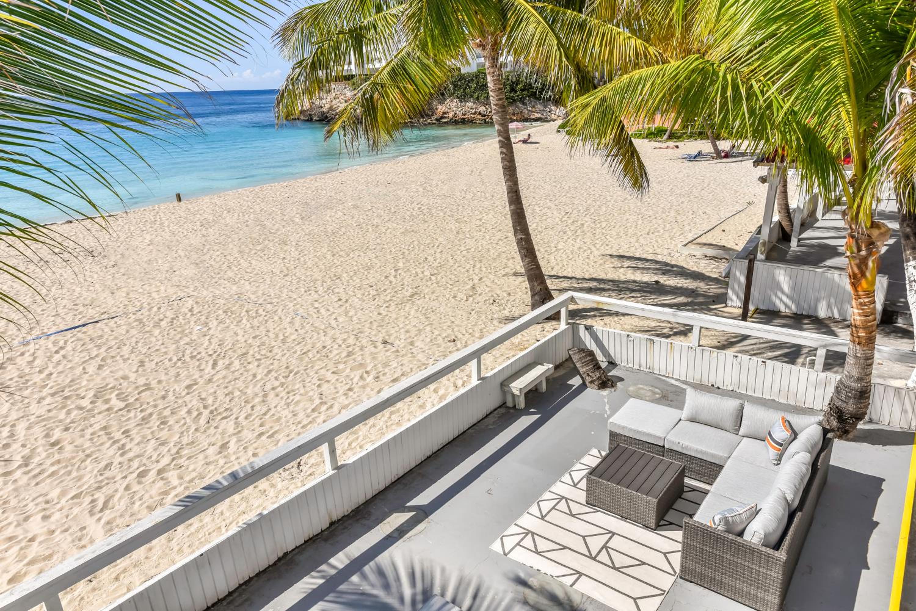 CocoVaa Beach Boutique Hotel