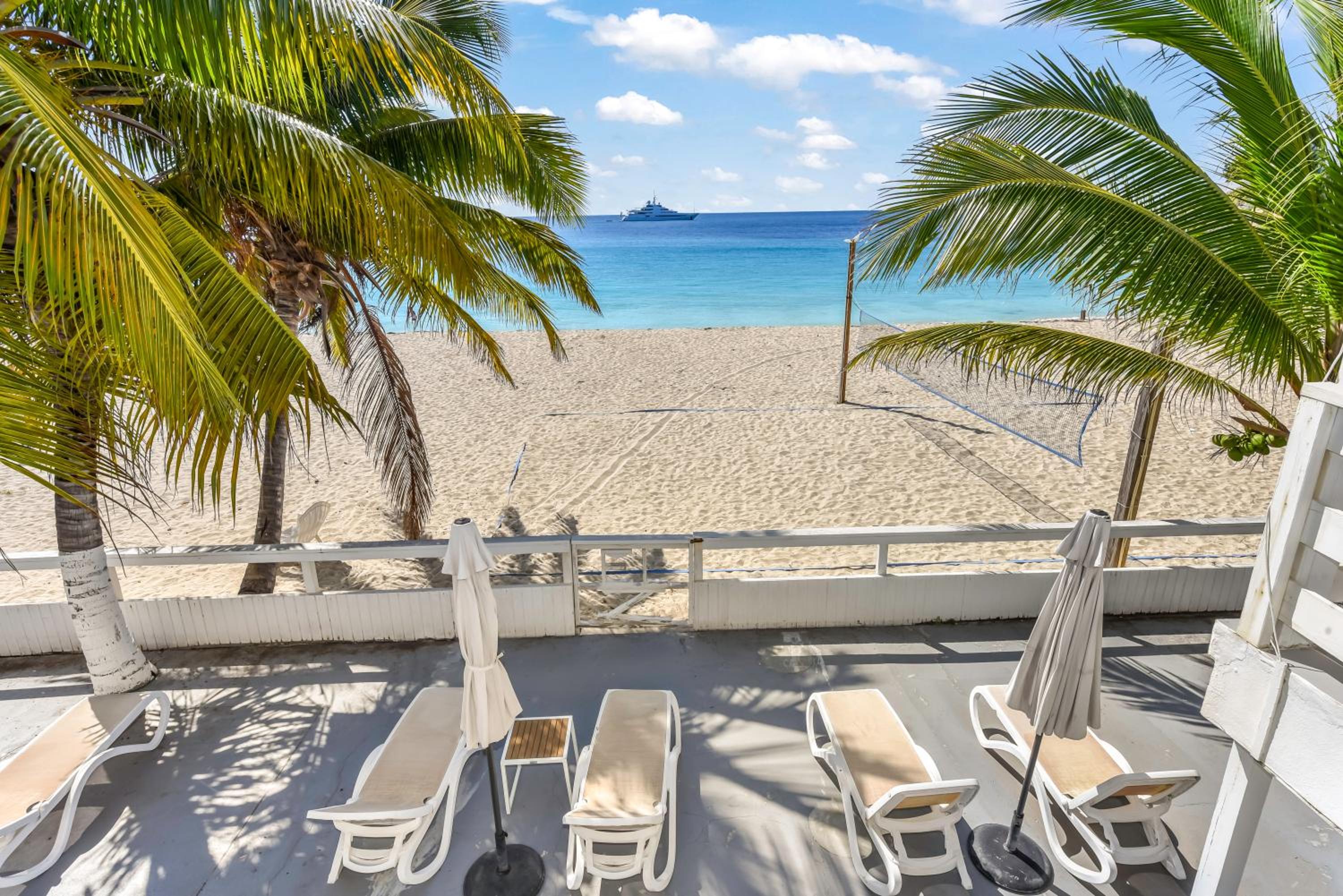 CocoVaa Beach Boutique Hotel