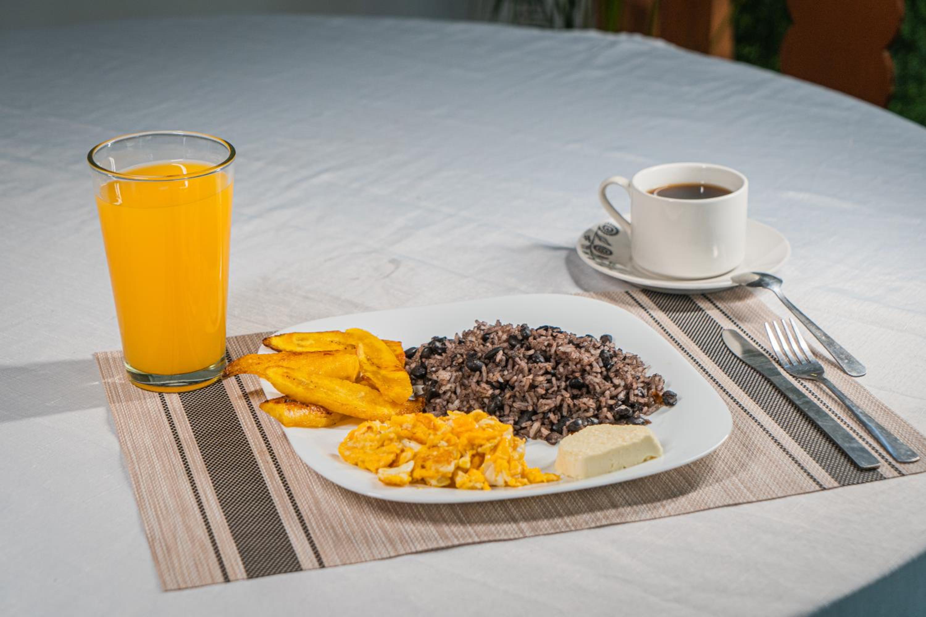 Hotel El Cocobolo Food&Rest Room 5 B&B WiFi AC Pkg Free Swimmingpool