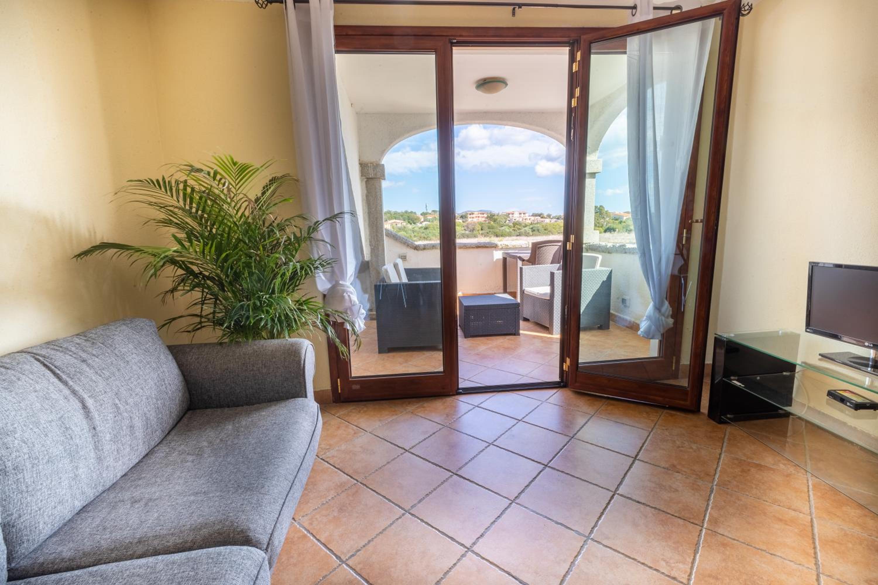 Vista Mare Apartment 5 view 4