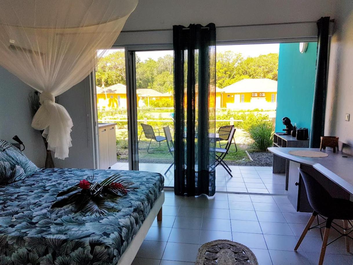 Appartement avec piscine et accès direct plage view 2
