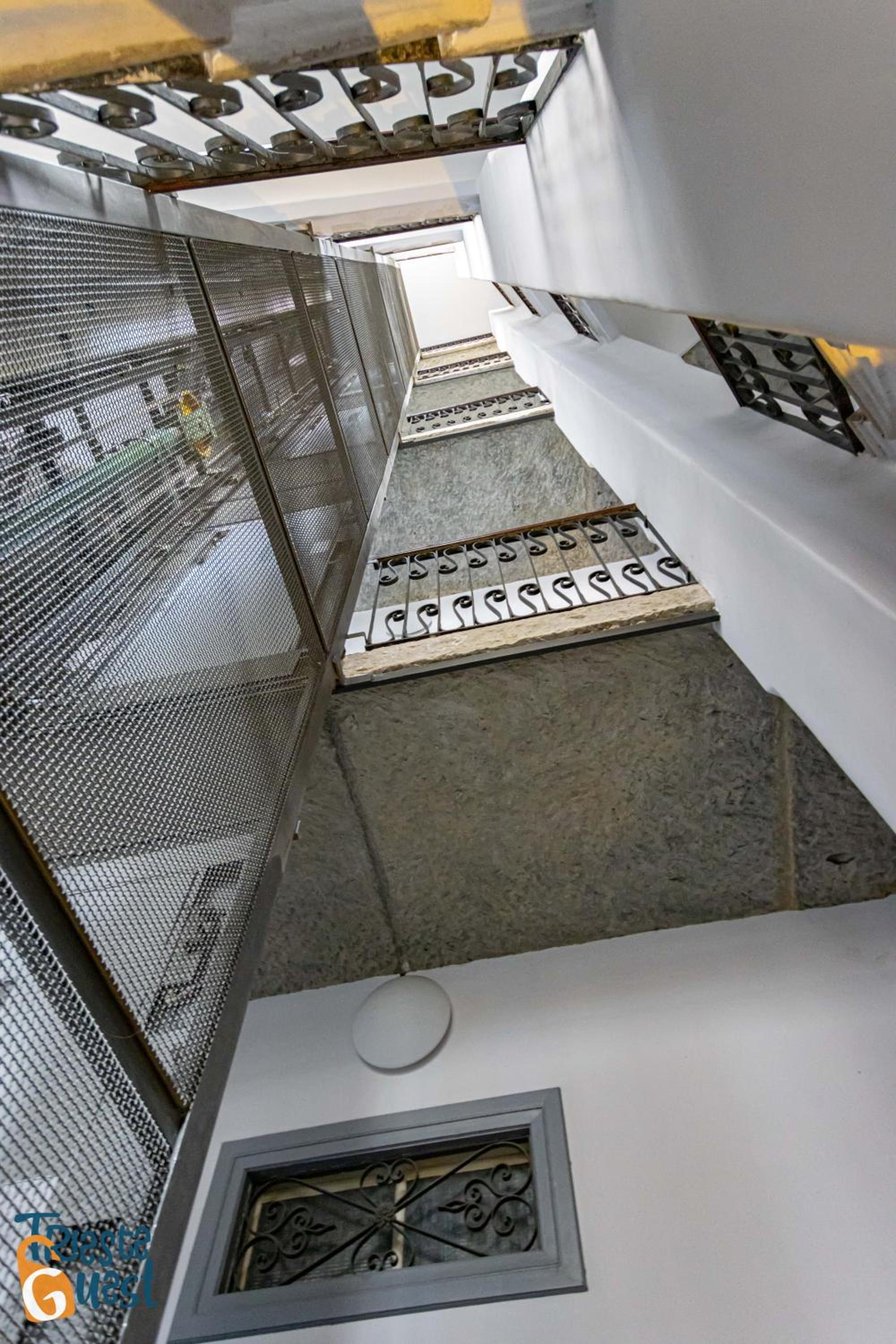 Piazza della Valle photo 2