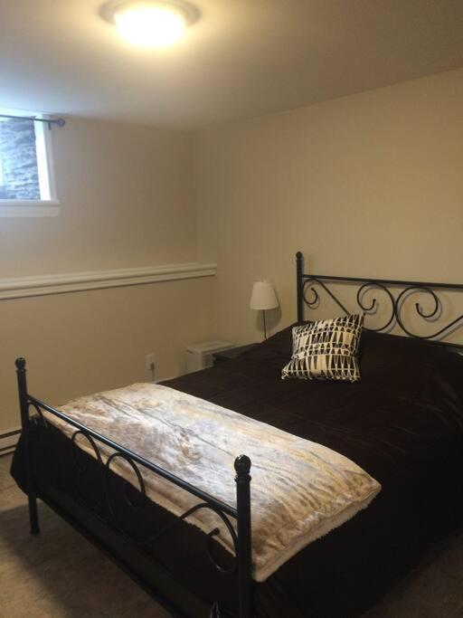 Cozy 1-bedroom in Bauer Terrace next to Citadel