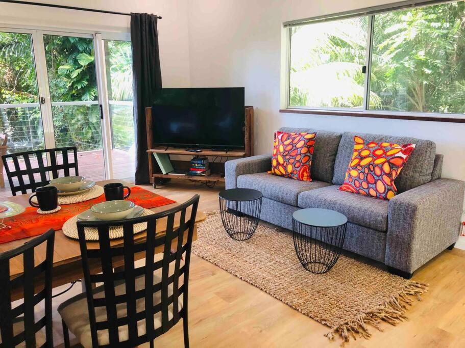 Sky: rainforest and ocean views with jacuzzi