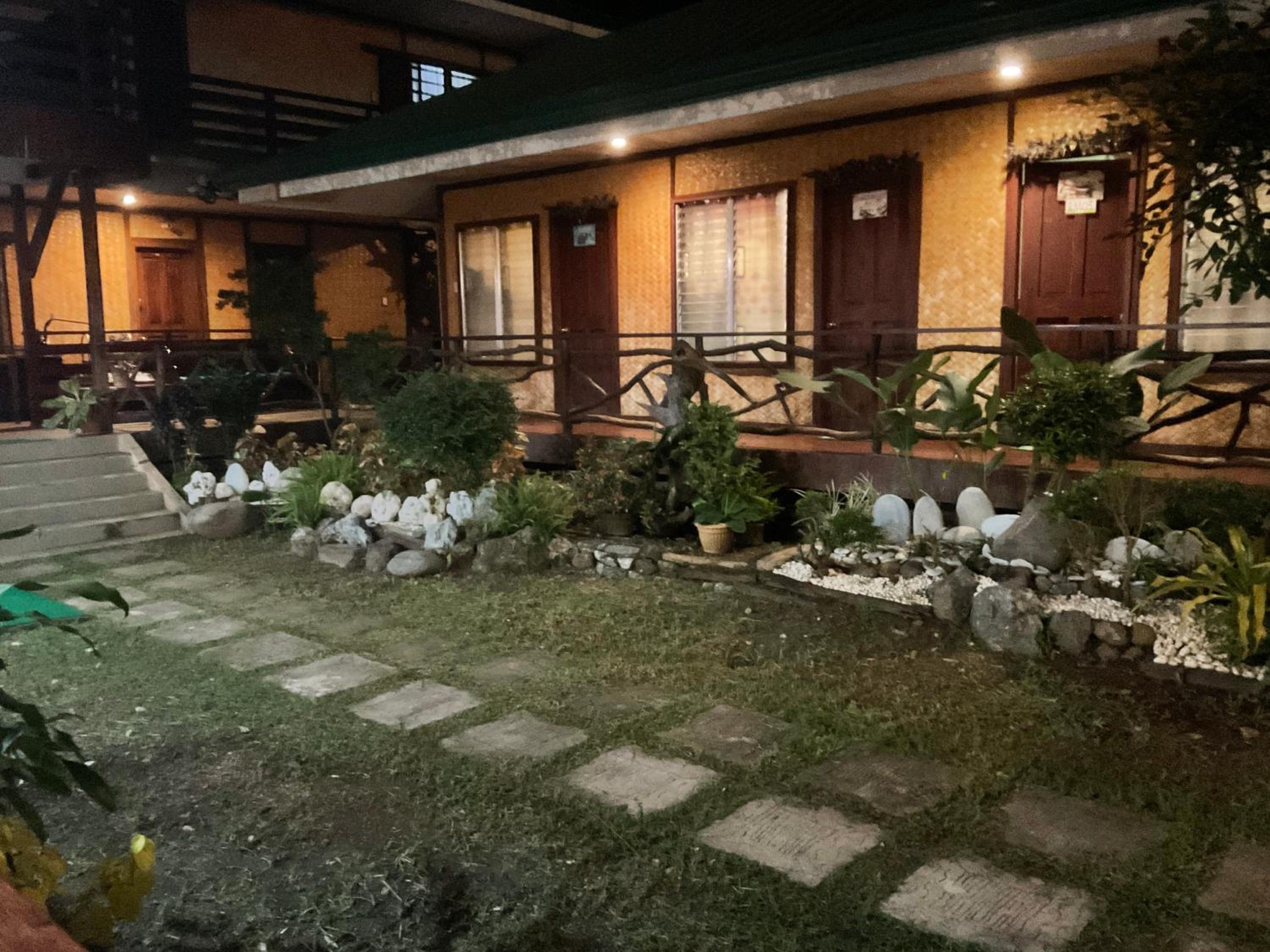 Pinaluyan Guest House