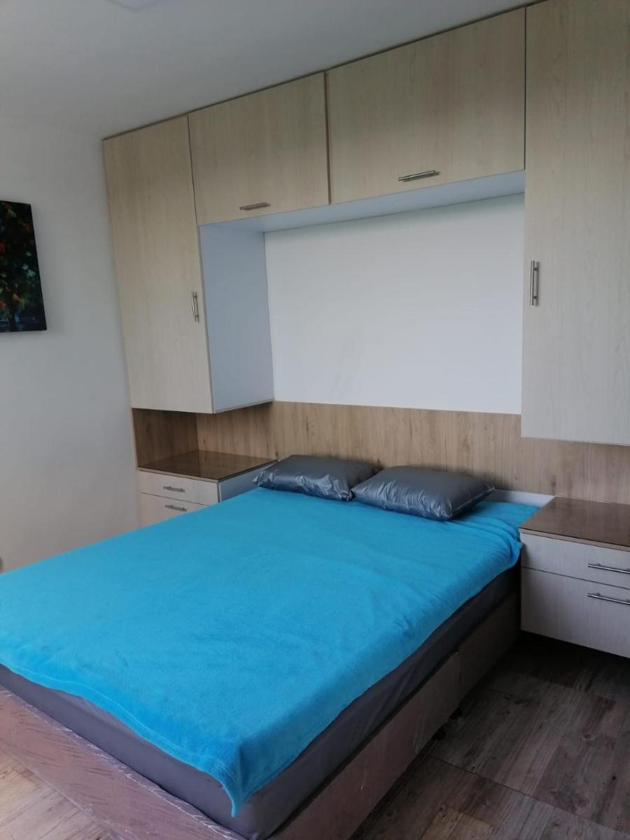 Photo 33