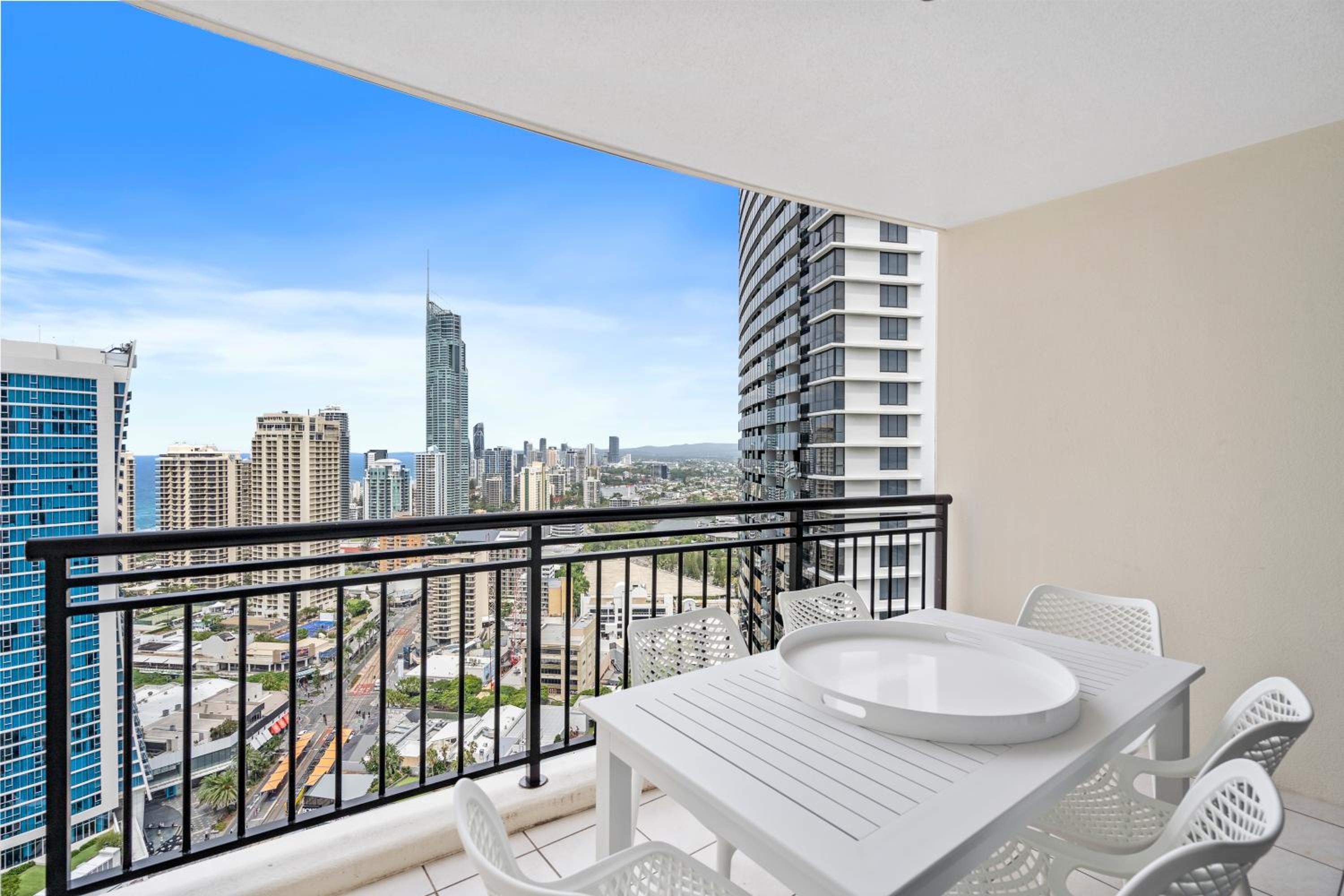 Chevron Renaissance Stunning Apartment 29FL Sleeps 6 - Optimise BNB