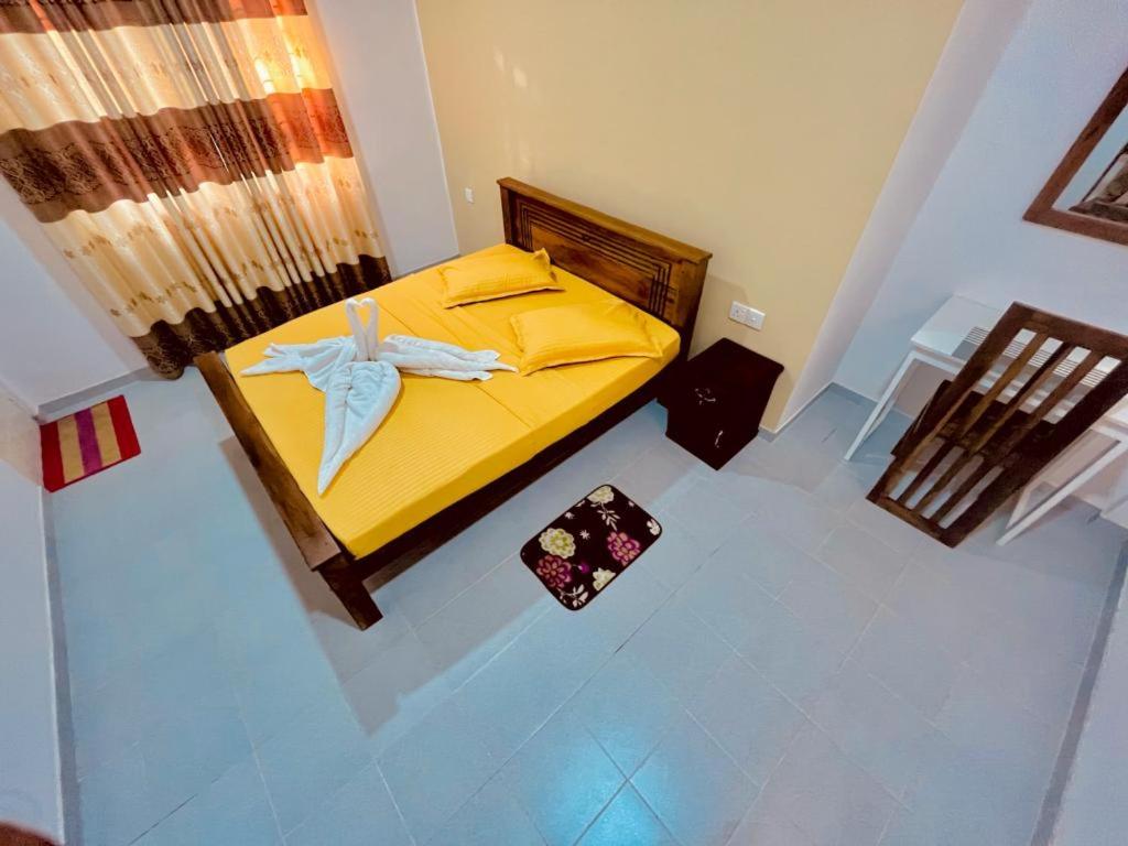 The Lake Round Guest House