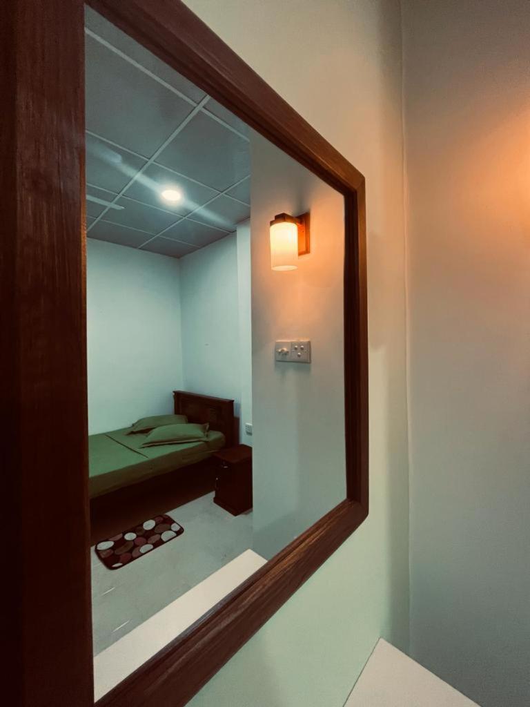 The Lake Round Guest House