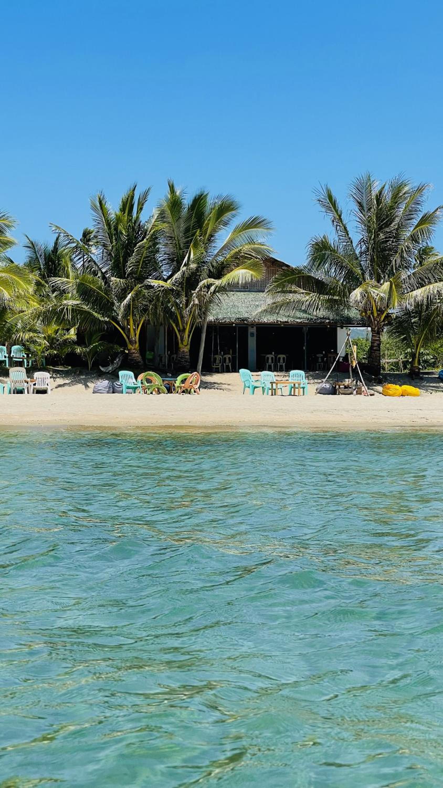 Footprints Beach Resort