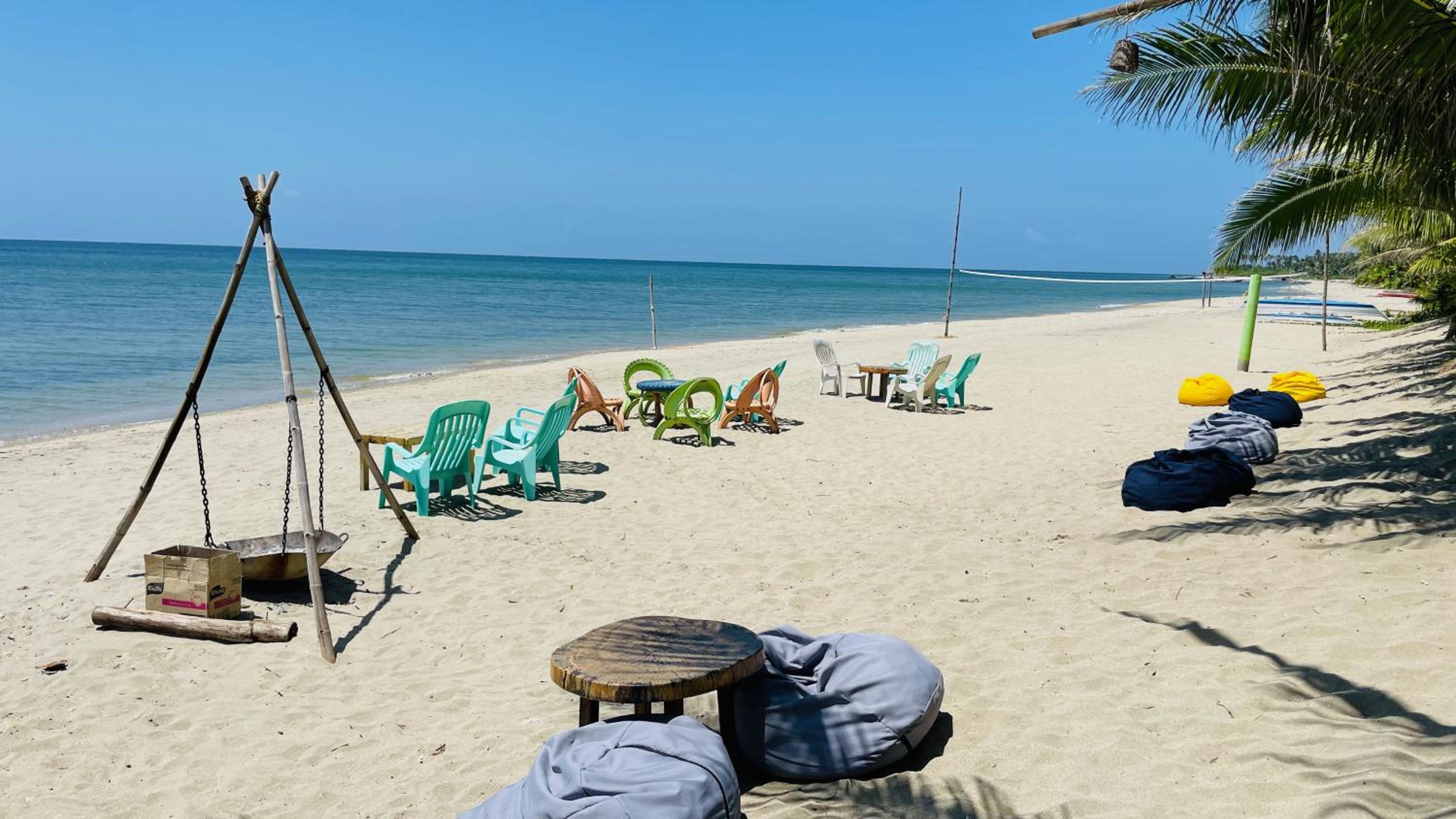 Footprints Beach Resort
