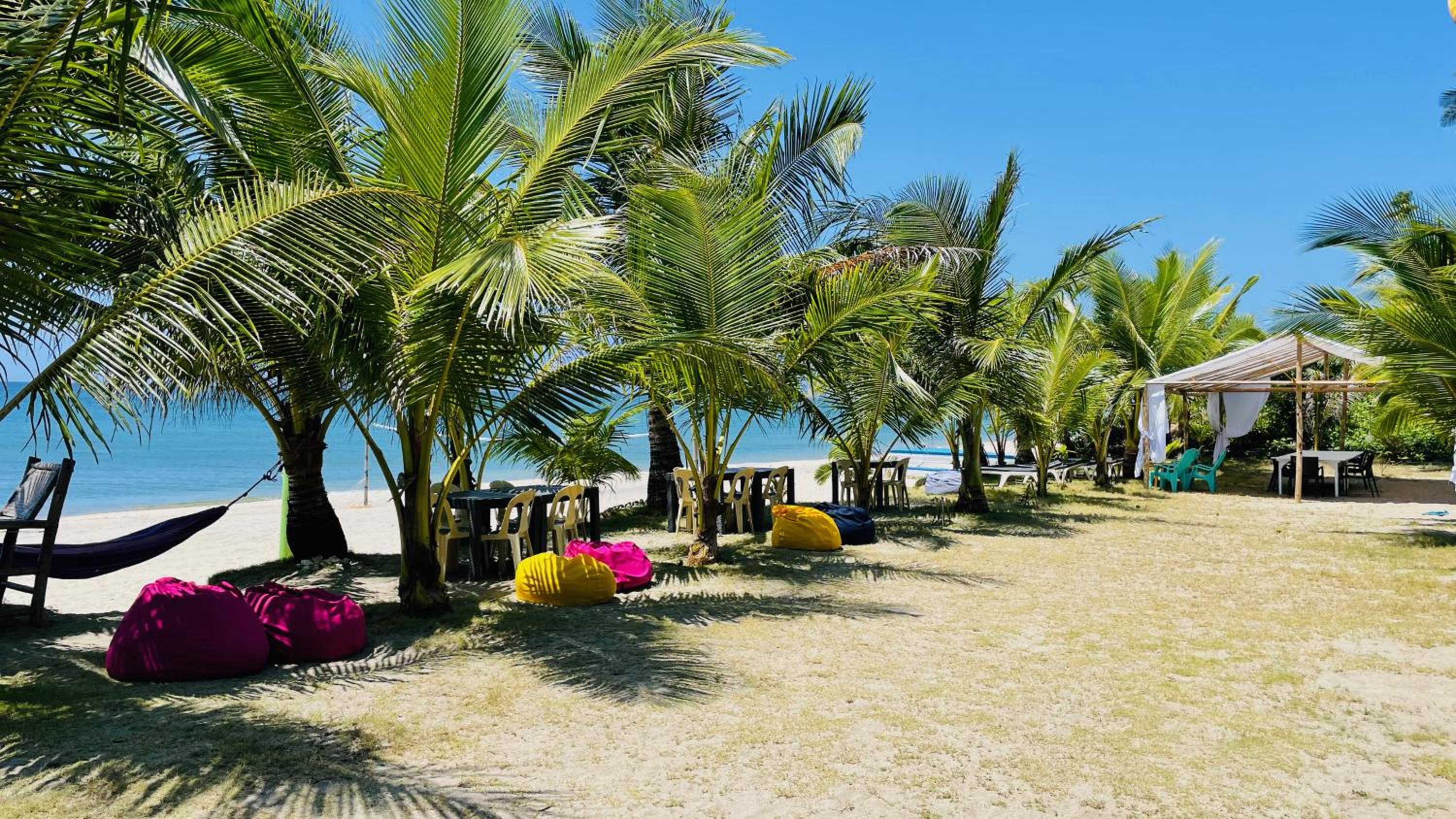 Footprints Beach Resort
