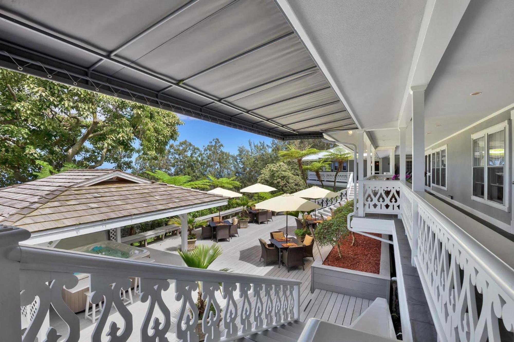 Ohia Kona Estates - An All Suites B&B