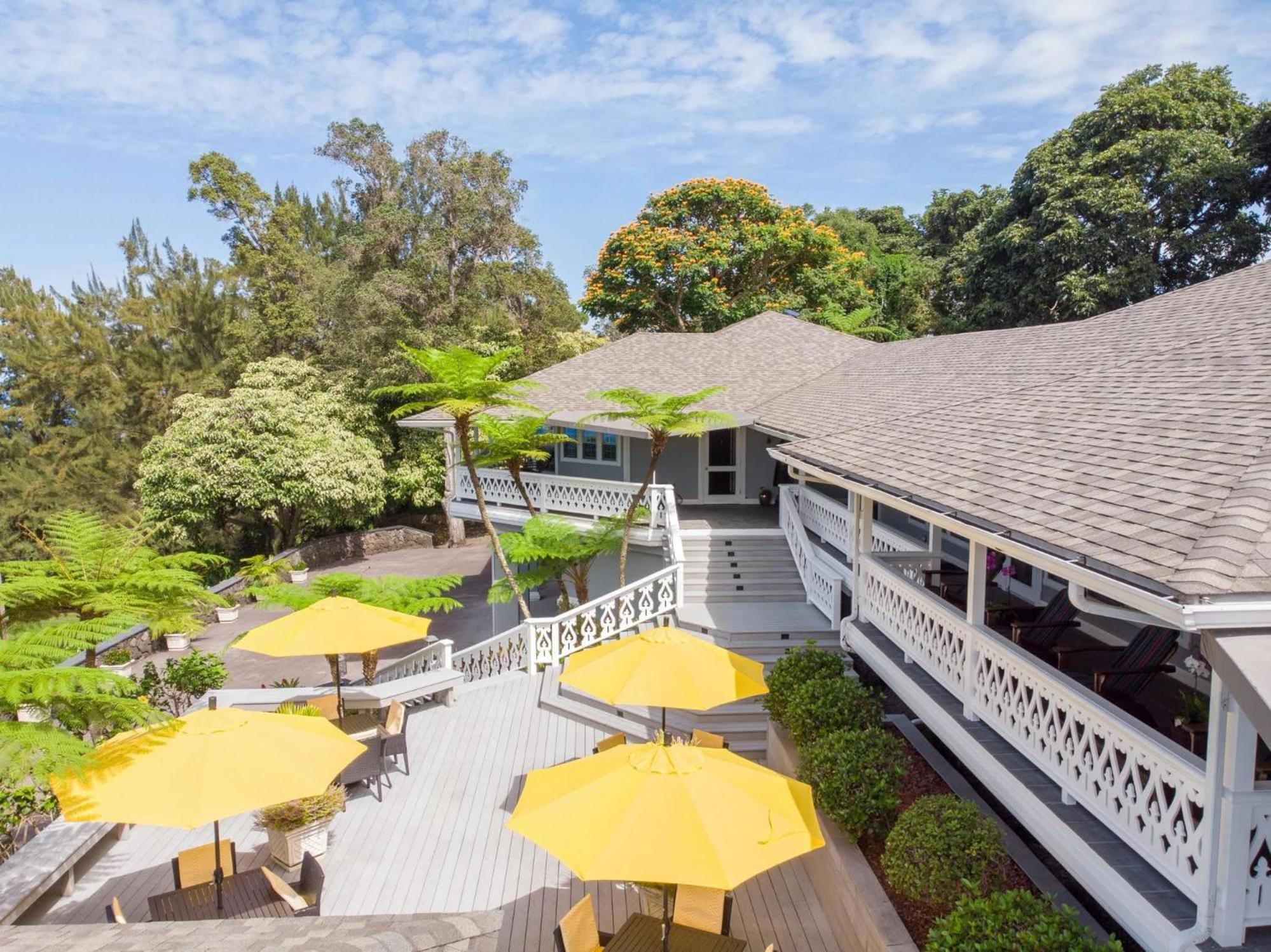 Ohia Kona Estates - An All Suites B&B