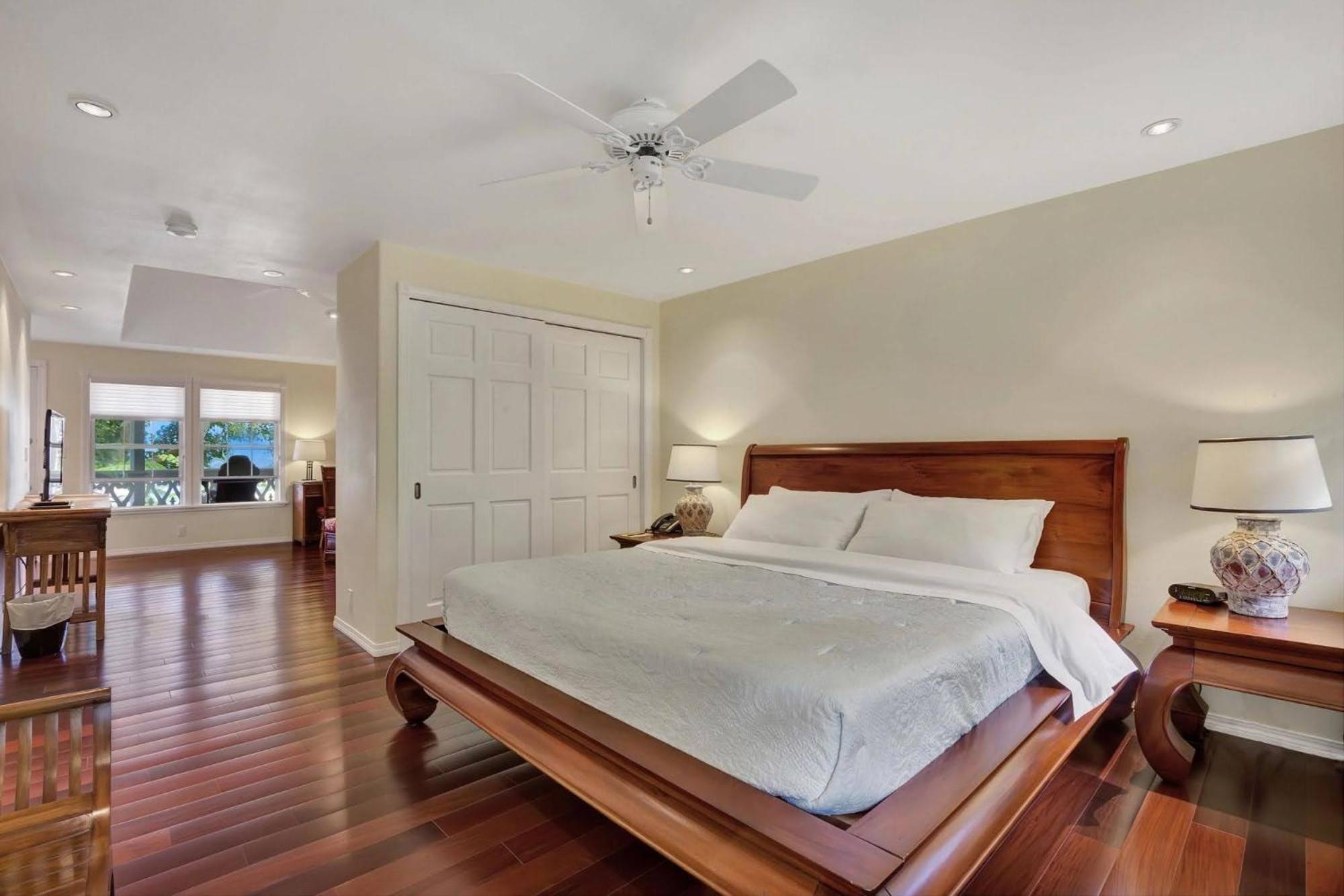 Ohia Kona Estates - An All Suites B&B