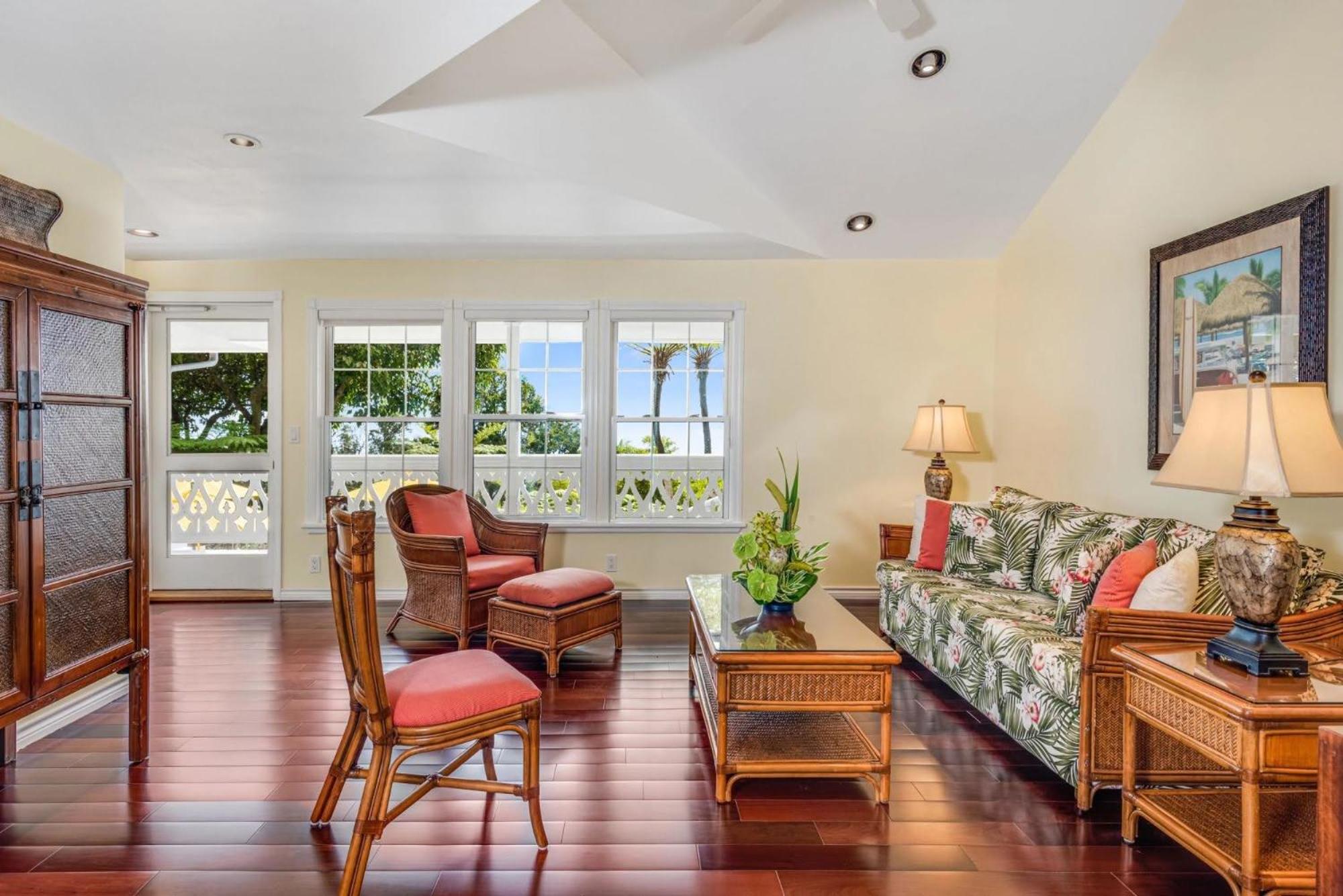 Ohia Kona Estates - An All Suites B&B