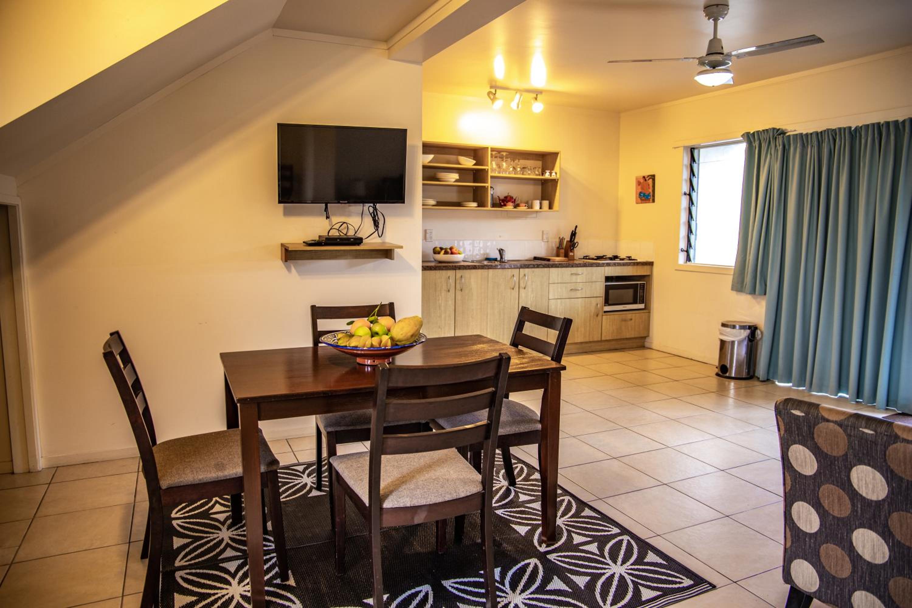 Coral Sands Apartments