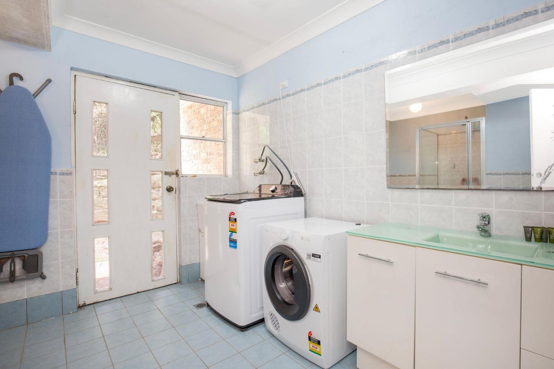 Island Retreat Pet Friendly Waterfront