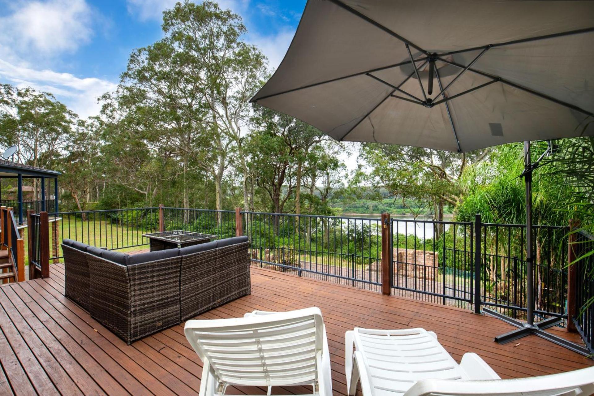 Island Retreat Pet Friendly Waterfront