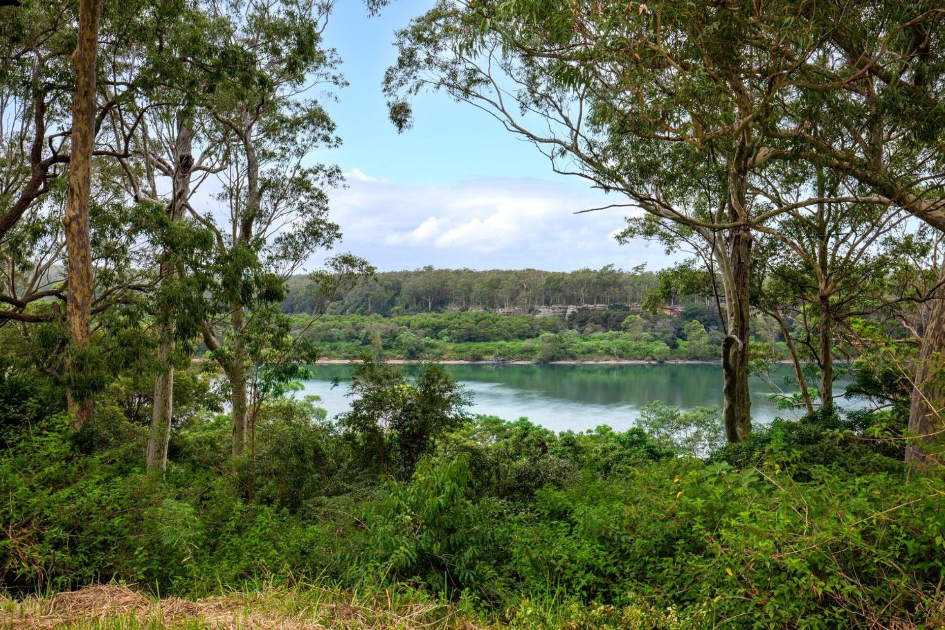 Island Retreat Pet Friendly Waterfront