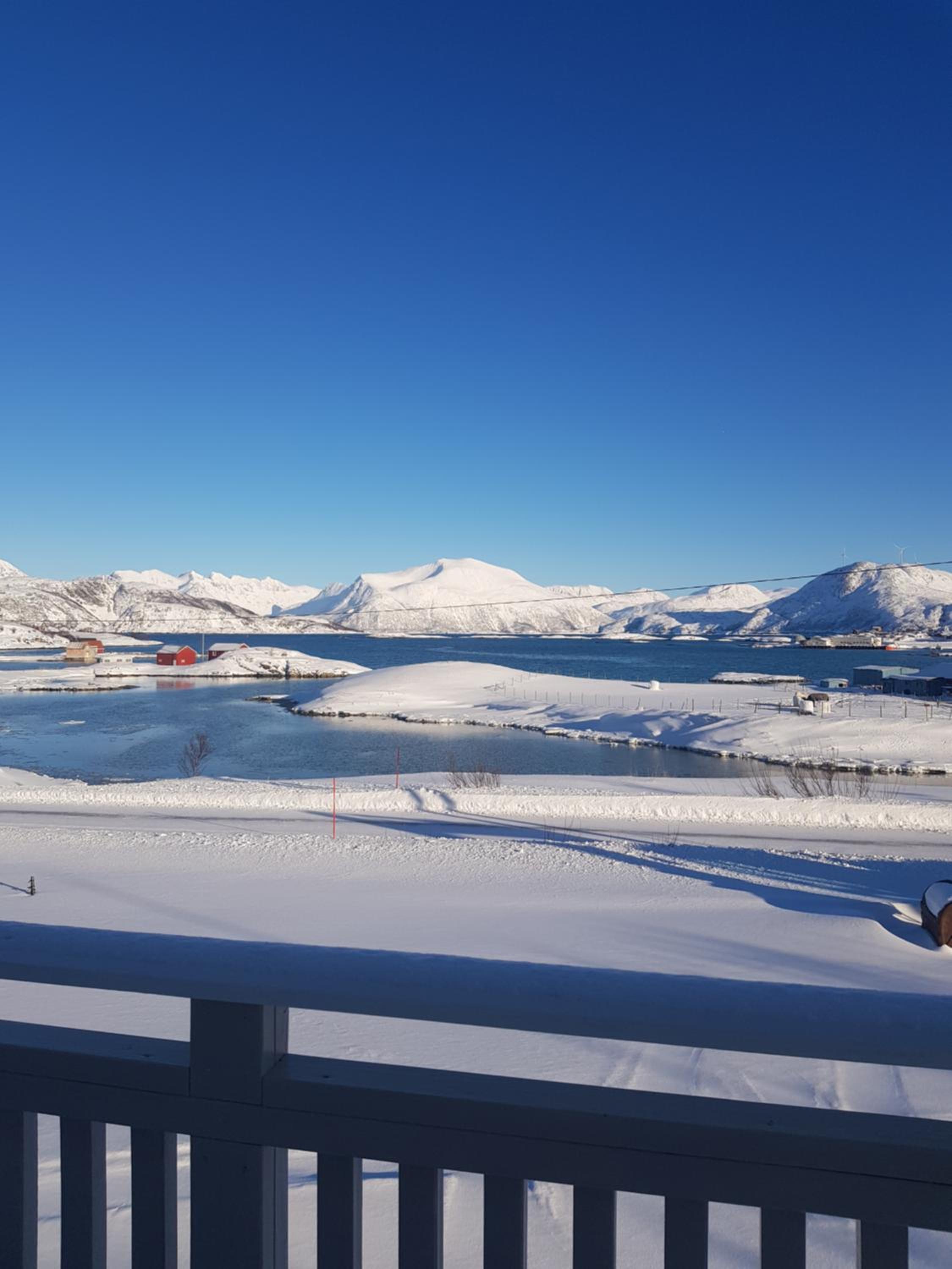 2 Bedrooms Apartment in Sommarøy Island