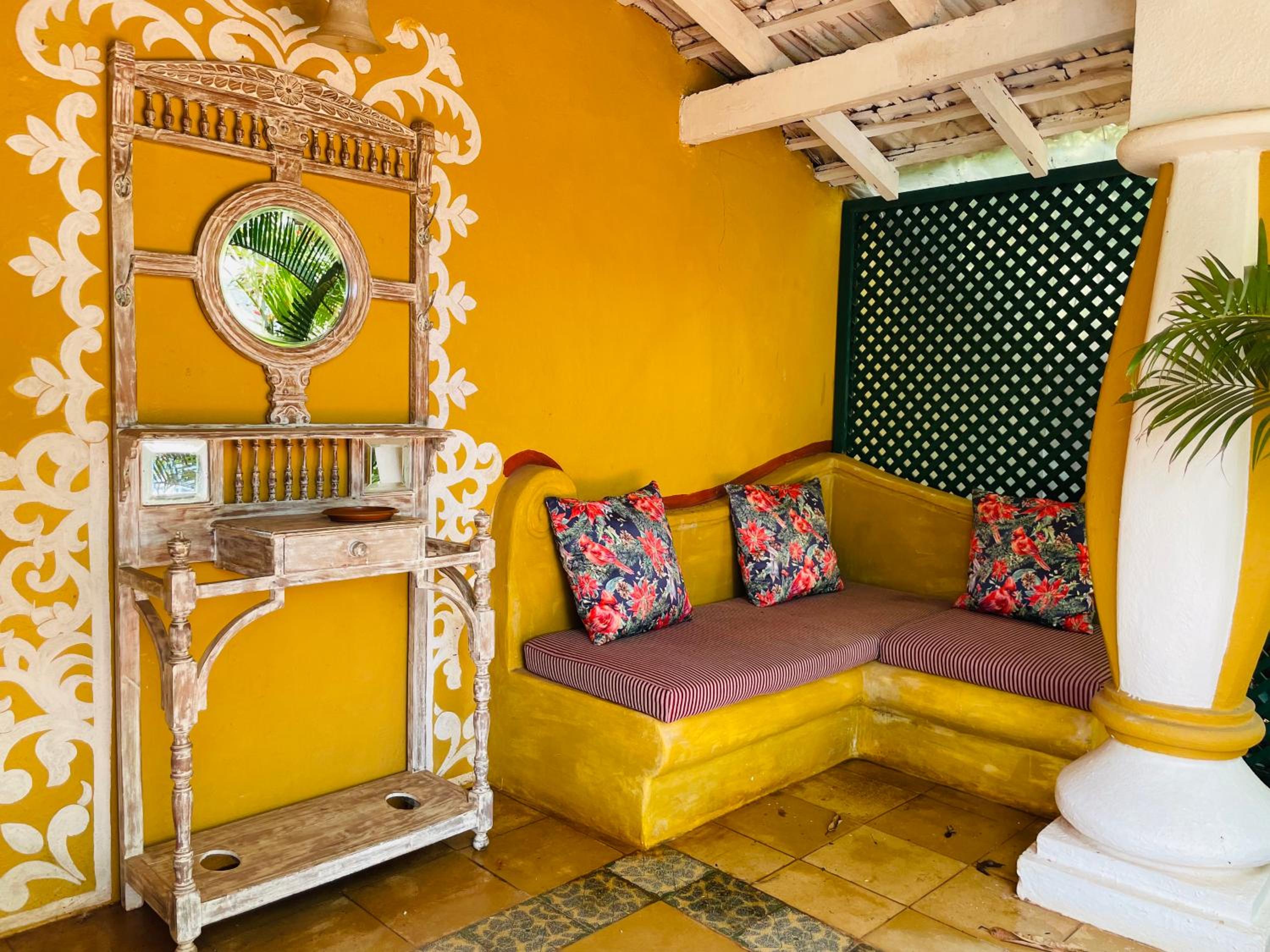 lounge