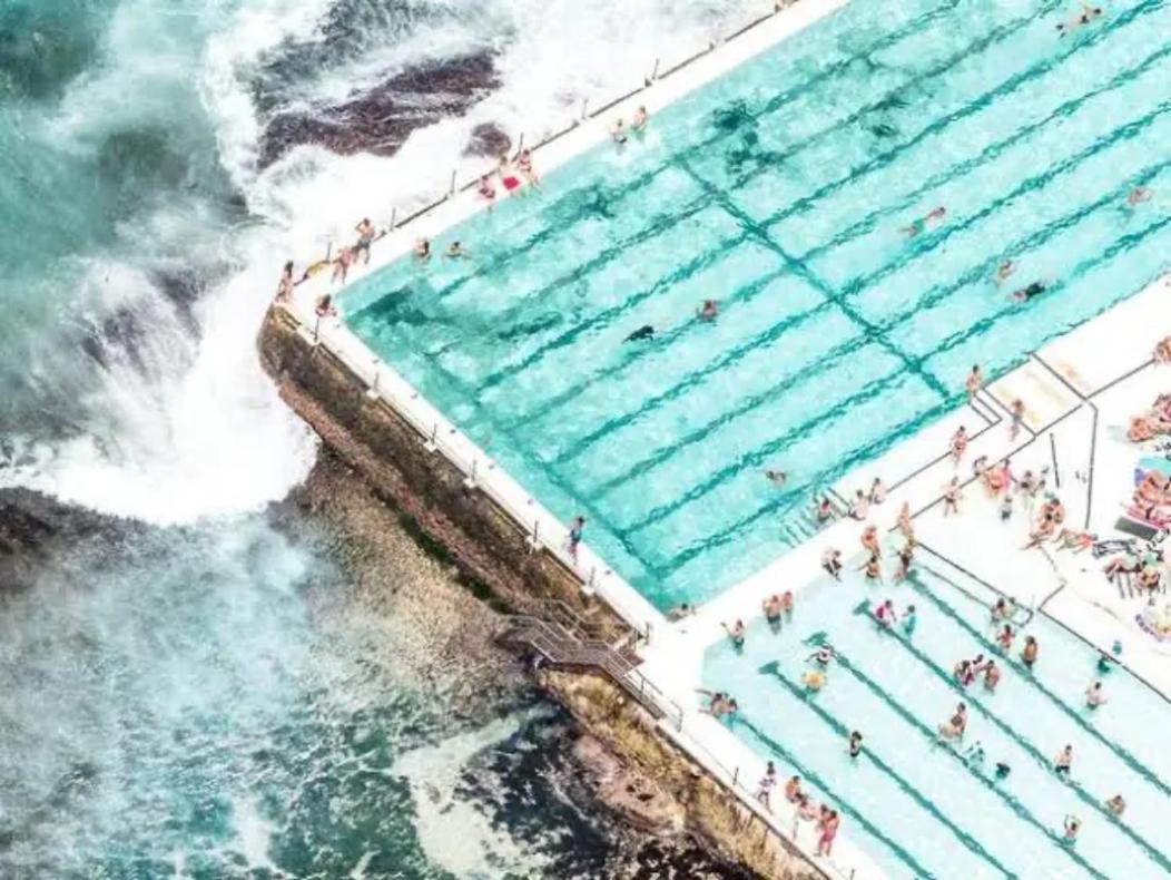 Tamarama Oceanfront Apartment - Best View in Sydney