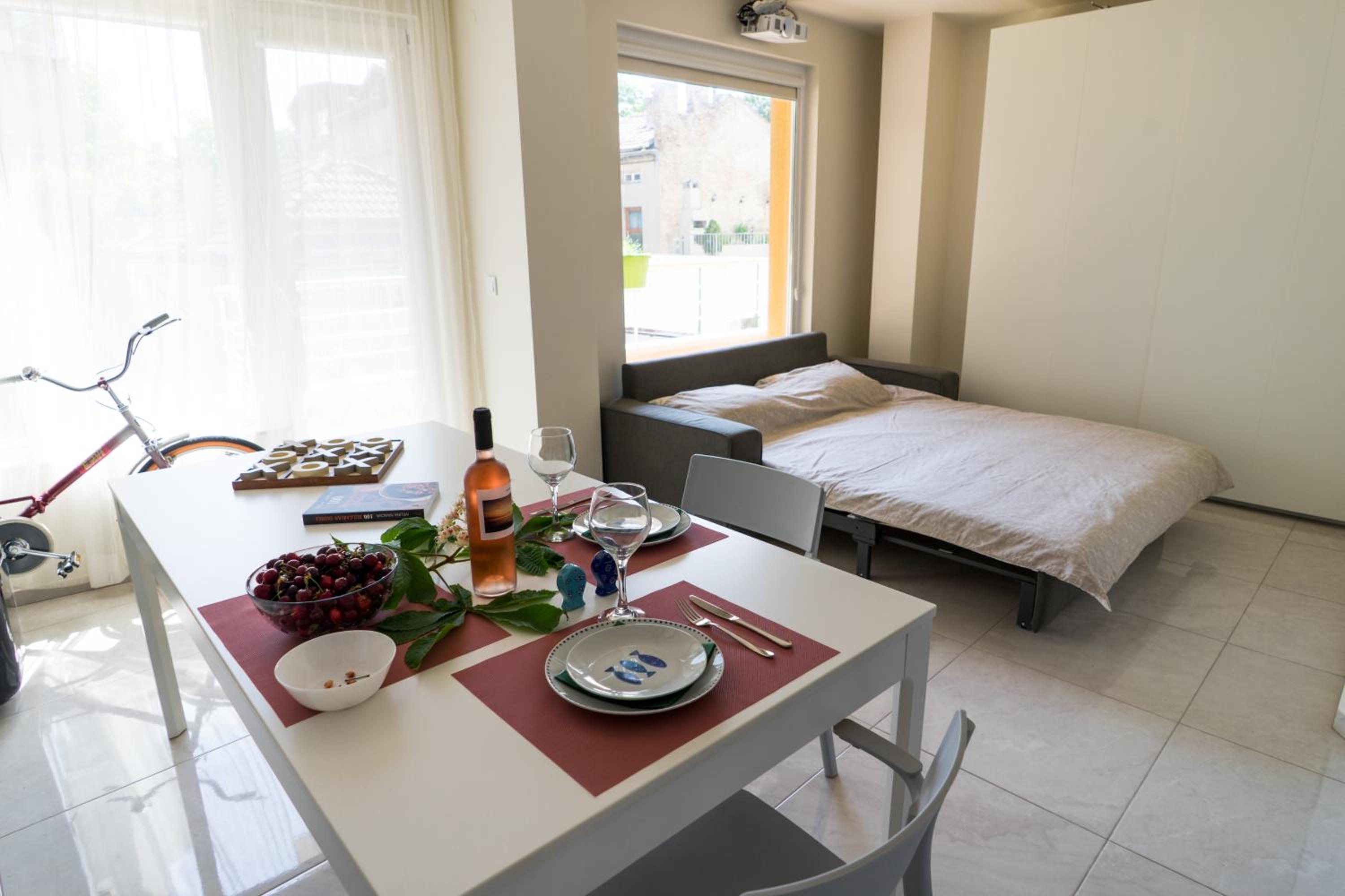 Sea grape wine flat in old center