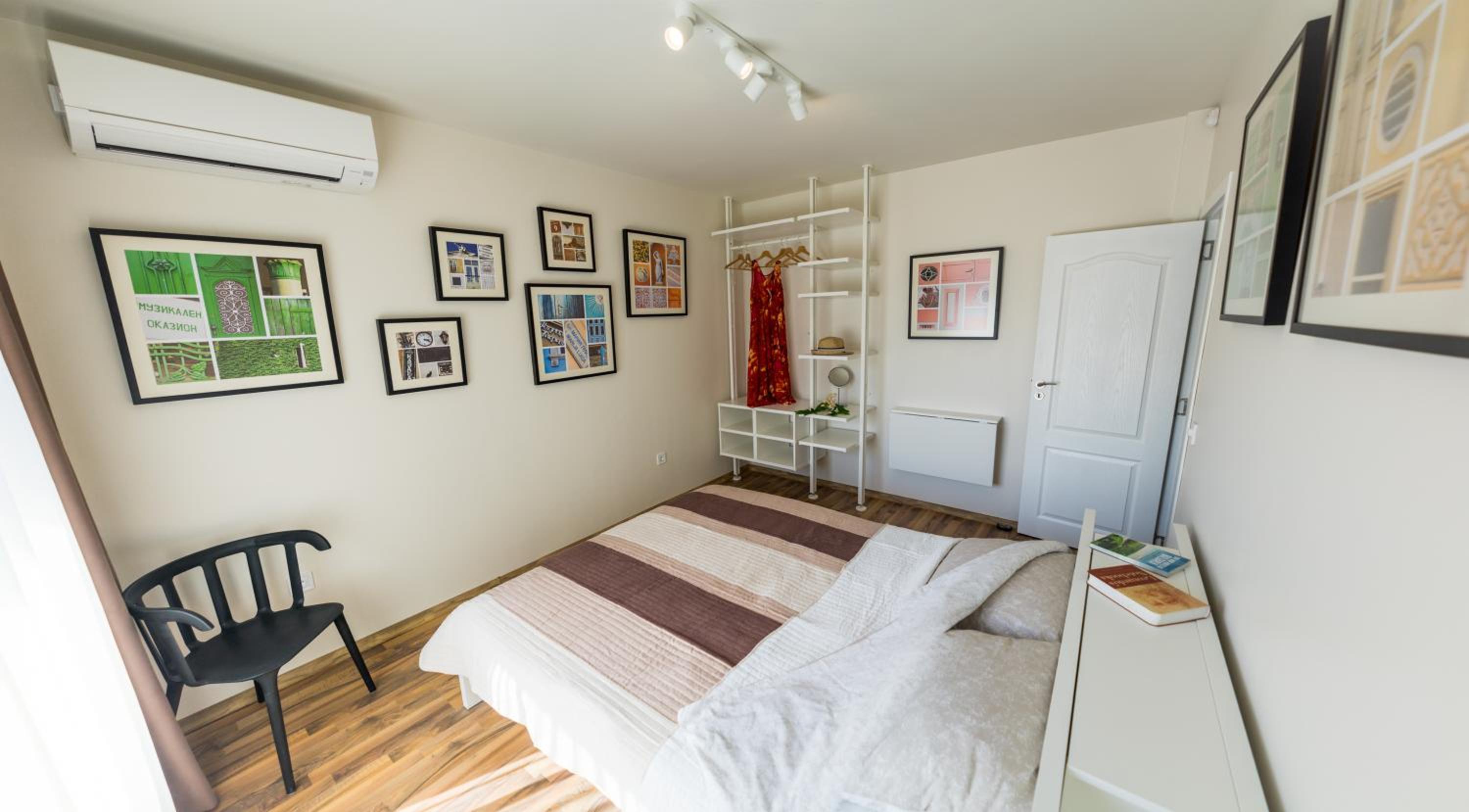 Sea grape wine flat in old center