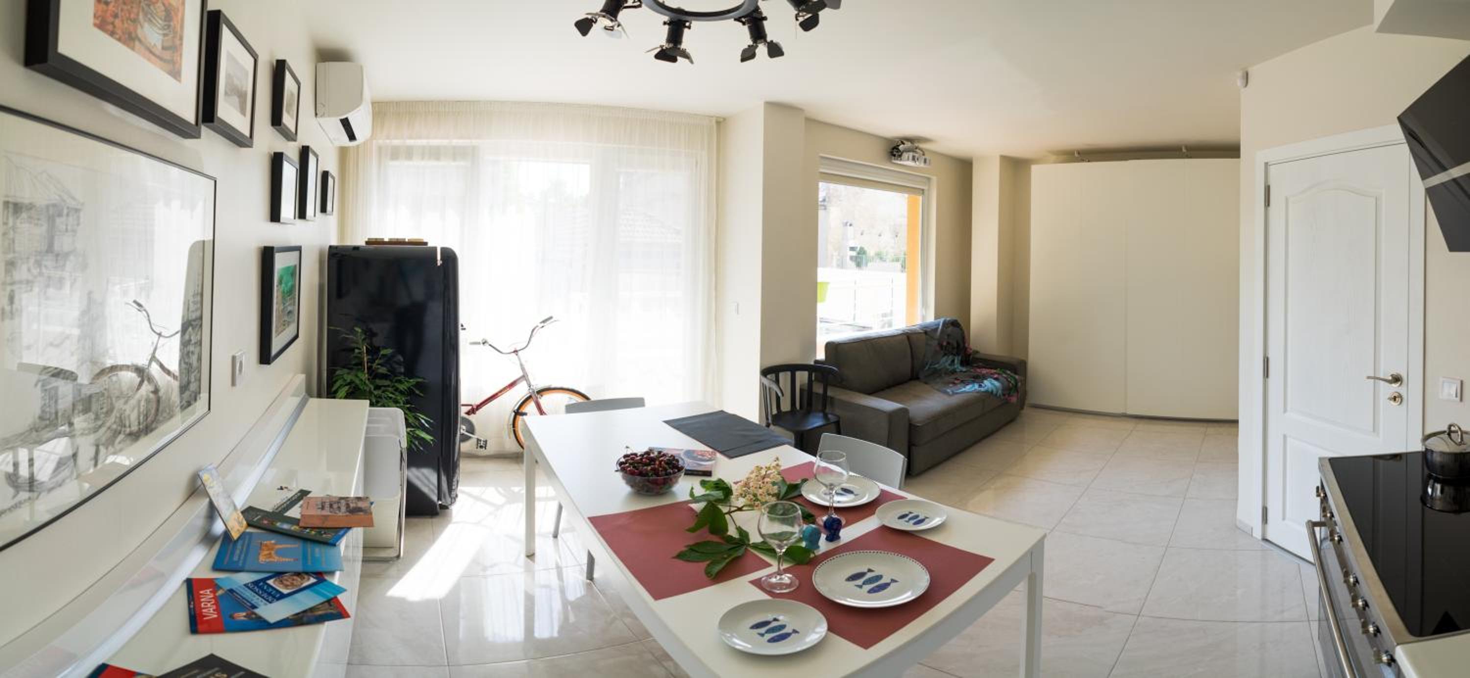 Sea grape wine flat in old center