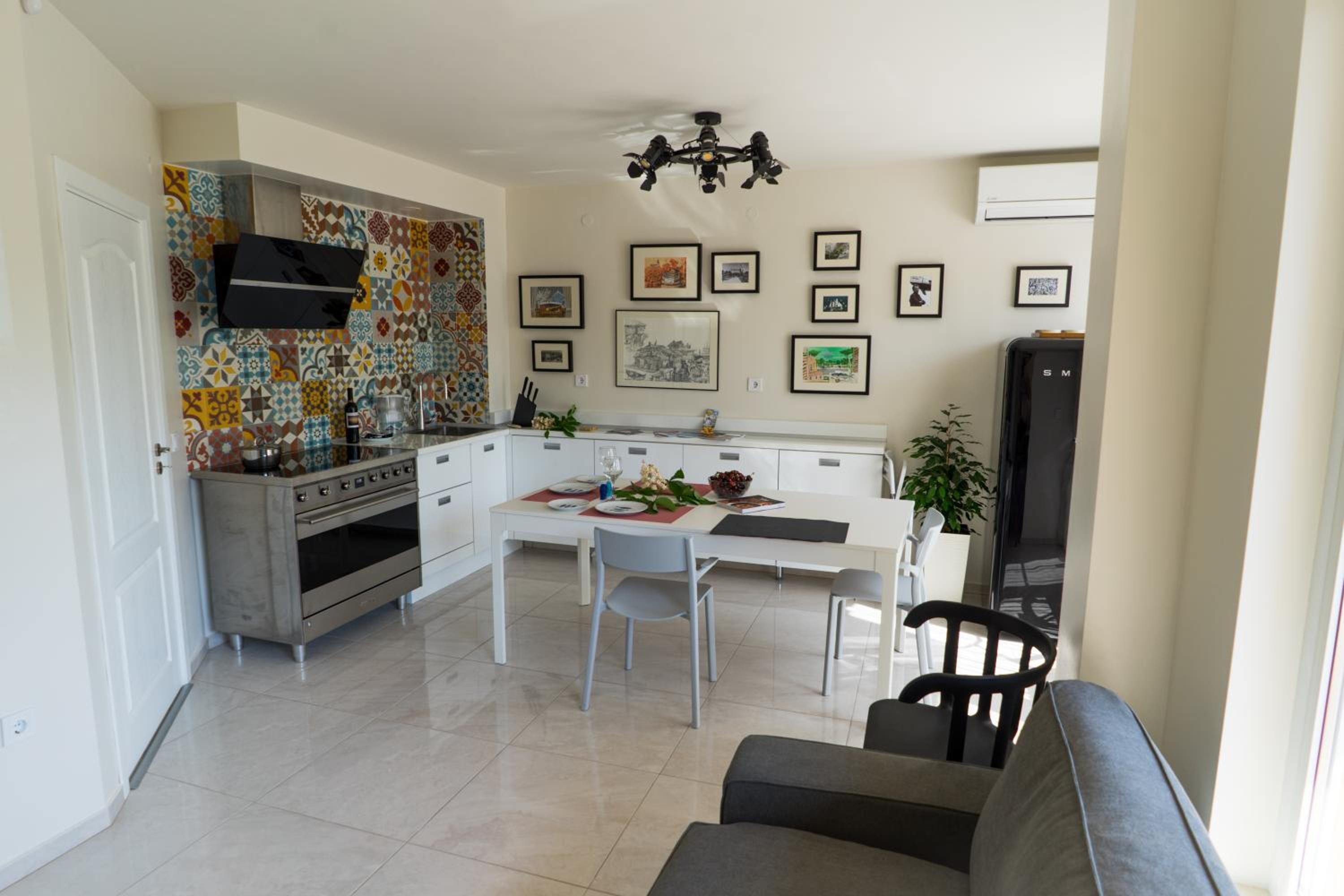 Sea grape wine flat in old center